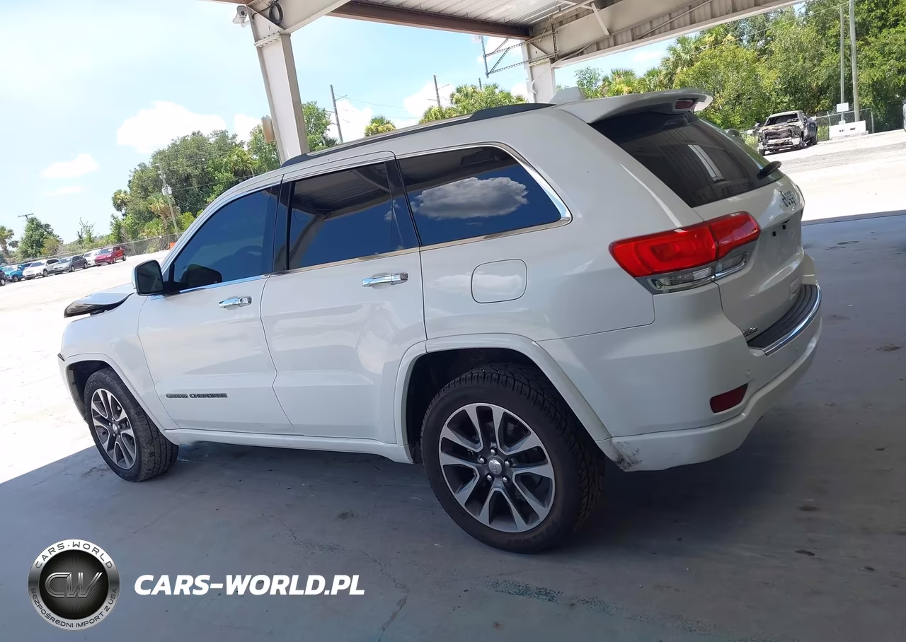 2018 Jeep Grand Cherokee Overland 4X2 VIN:1C4RJECG0JC407097 - 14