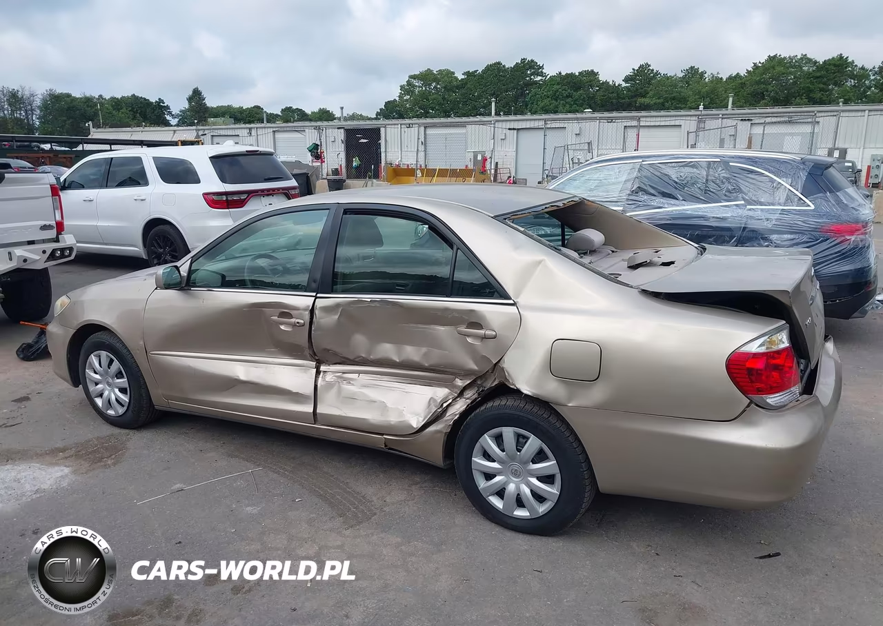 2006 Toyota Camry Le VIN:4T1BE32K06U117651 - 13