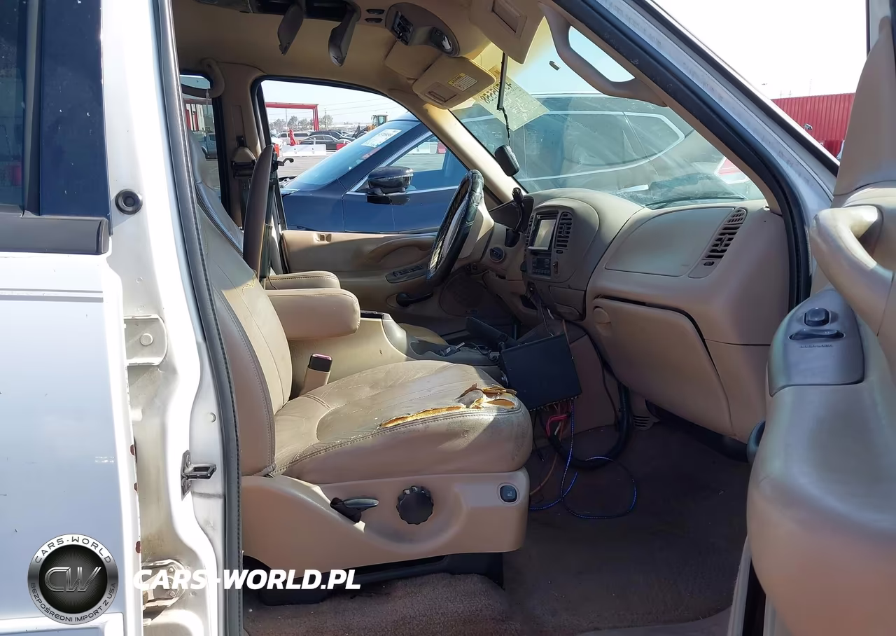 1999 Ford Expedition Eddie Bauer-Xlt VIN:1FMPU18L3XLB38417 - 5