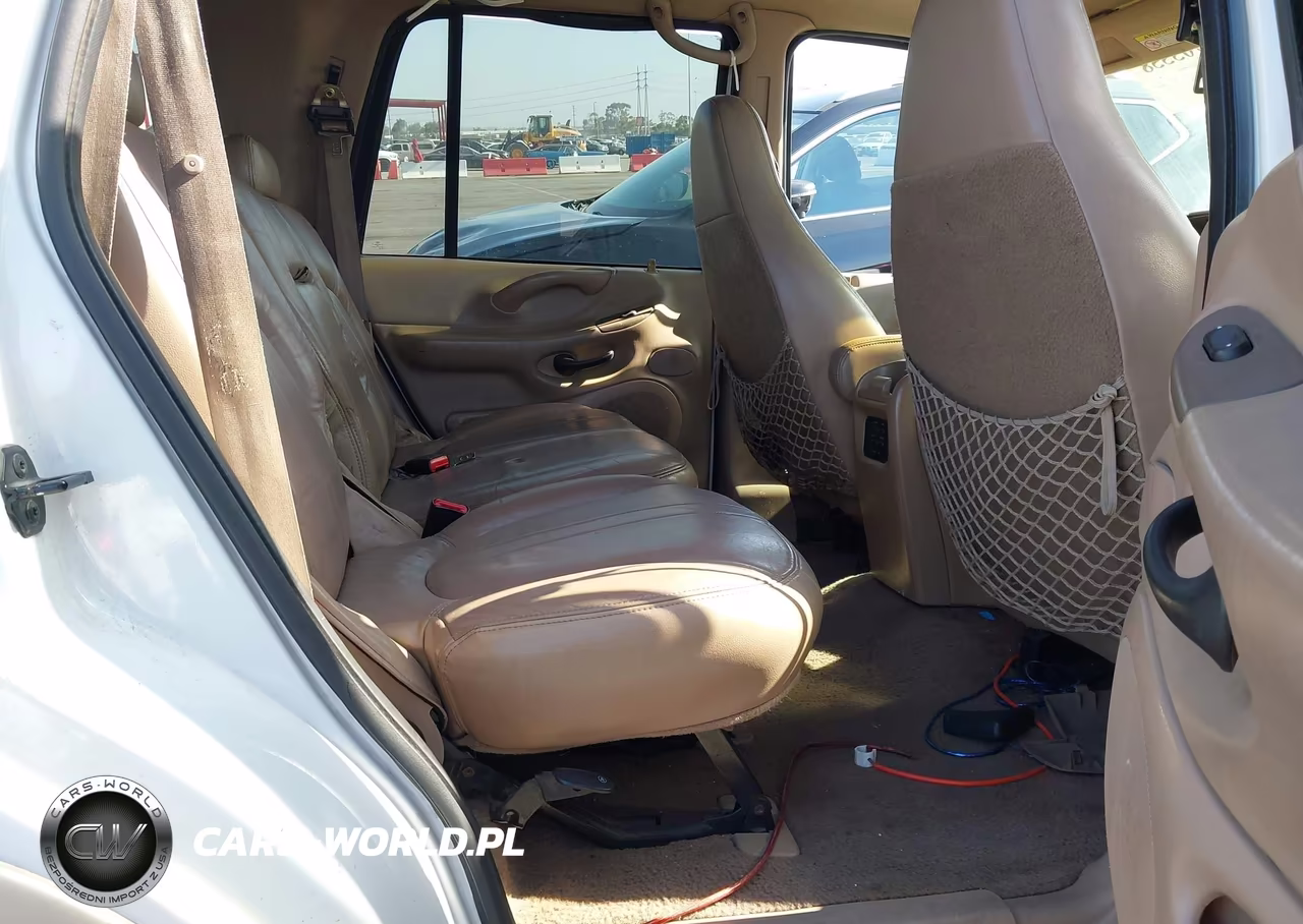 1999 Ford Expedition Eddie Bauer-Xlt VIN:1FMPU18L3XLB38417 - 8