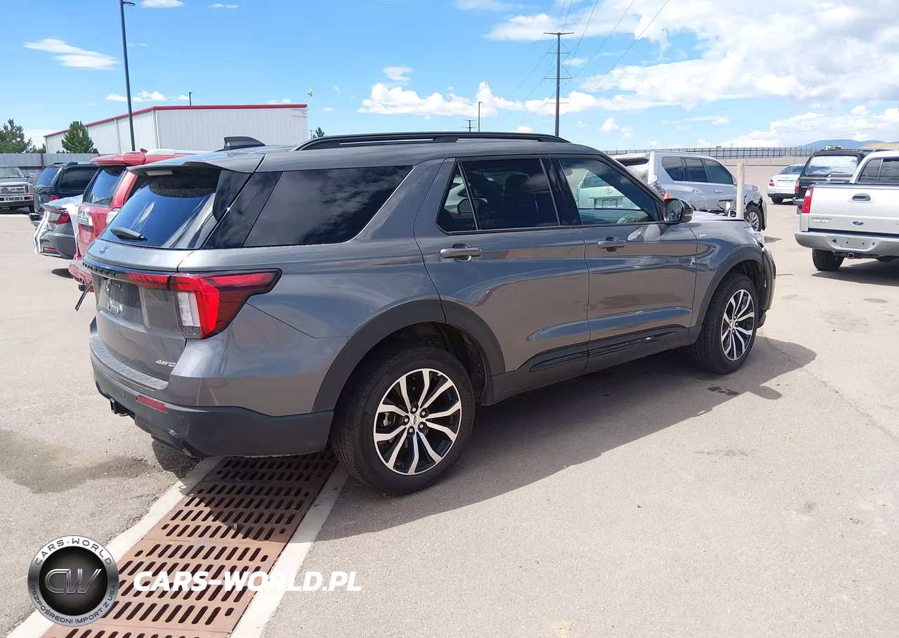 2026 Ford Explorer St-Line VIN:1FMUK8KH0TGA56282 - 4