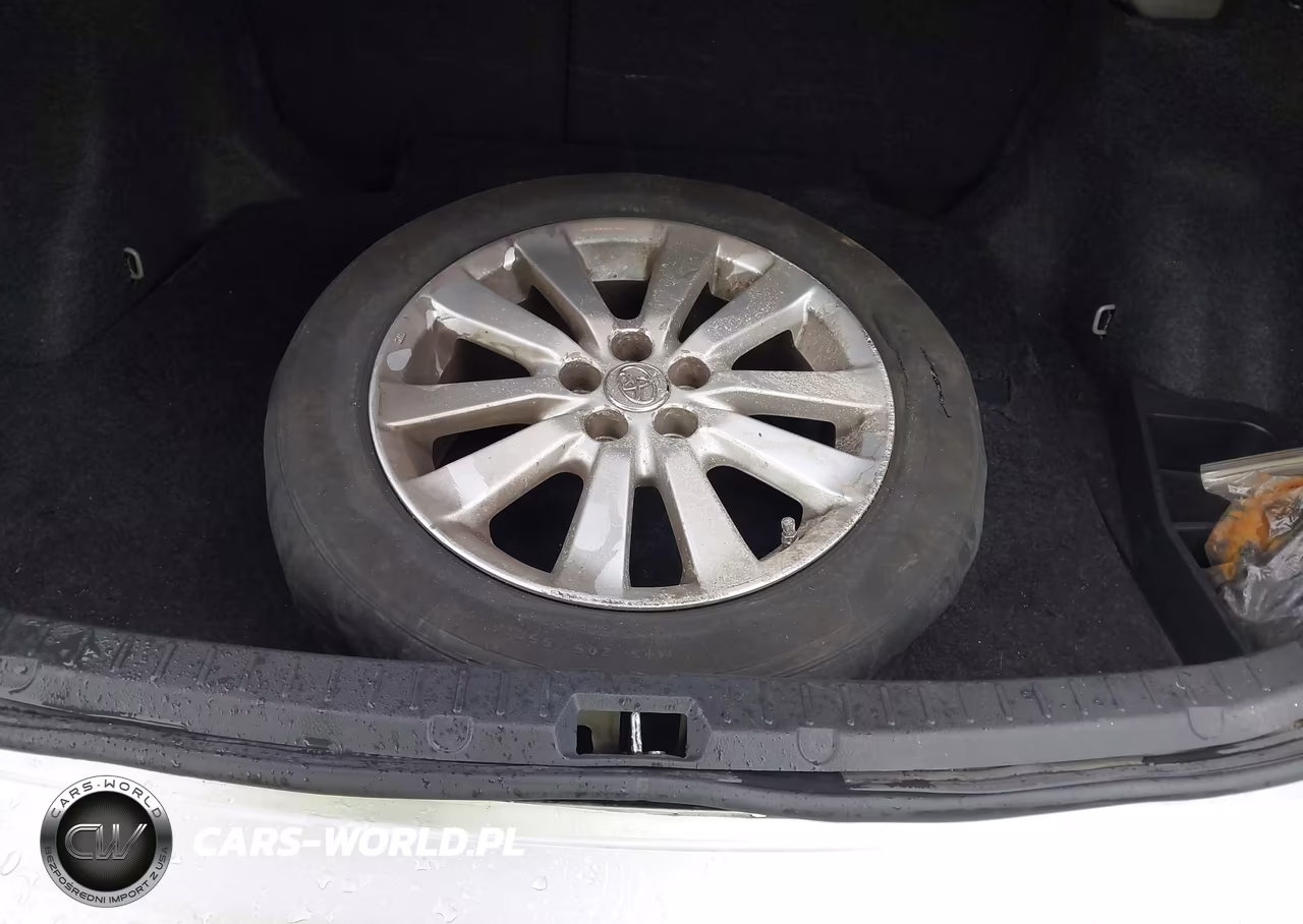 2010 Toyota Corolla S VIN:2T1BU4EE6AC460943 - 12