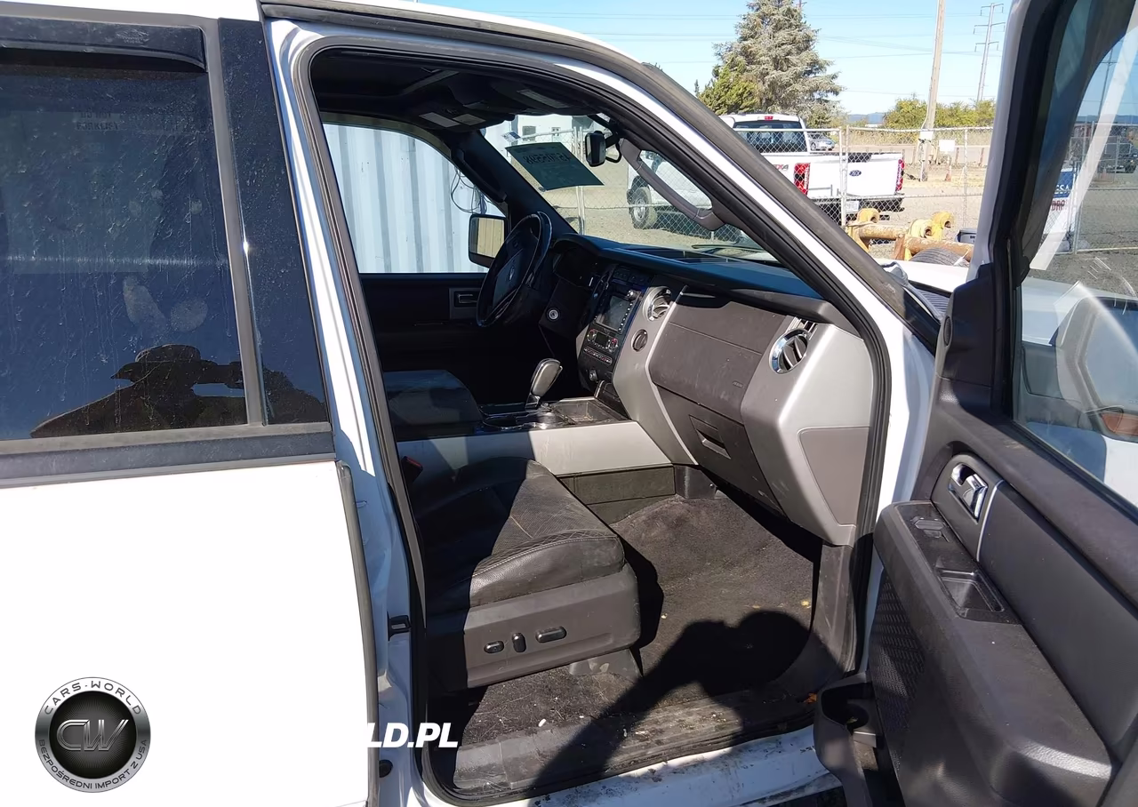 2011 Ford Expedition Limited VIN:1FMJU2A55BEF13051 - 5
