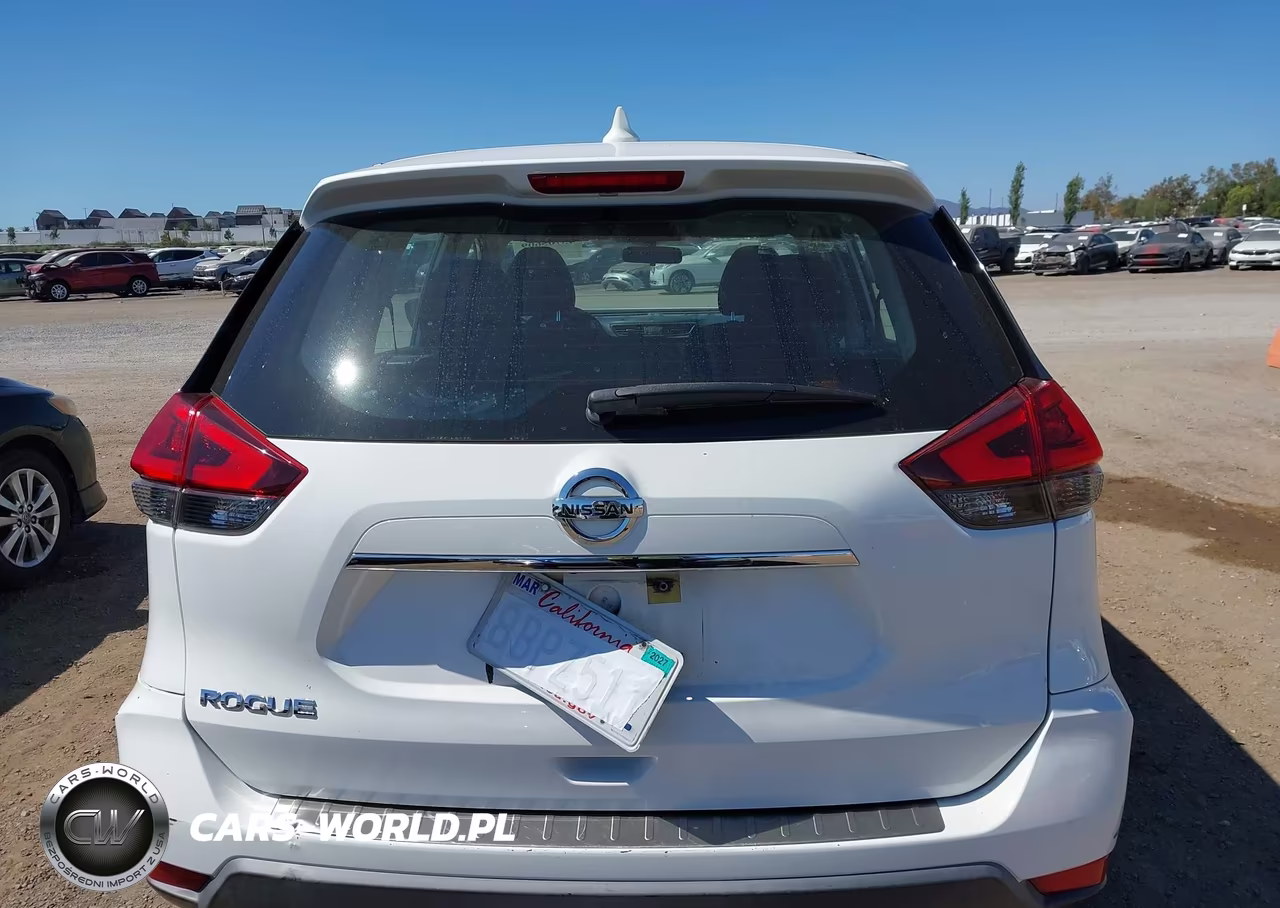 2018 Nissan Rogue S VIN:KNMAT2MT5JP539153 - 16