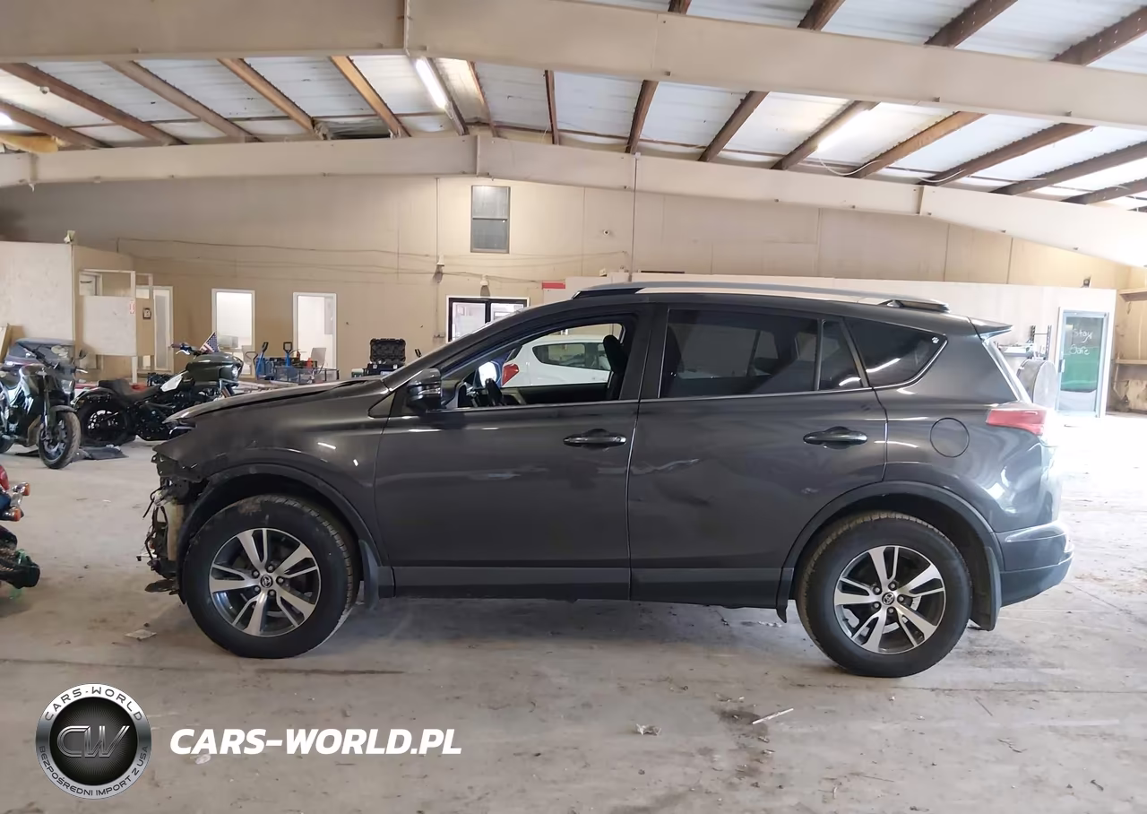 2018 Toyota Rav4 Xle VIN:JTMWFREV9JJ190975 - 15