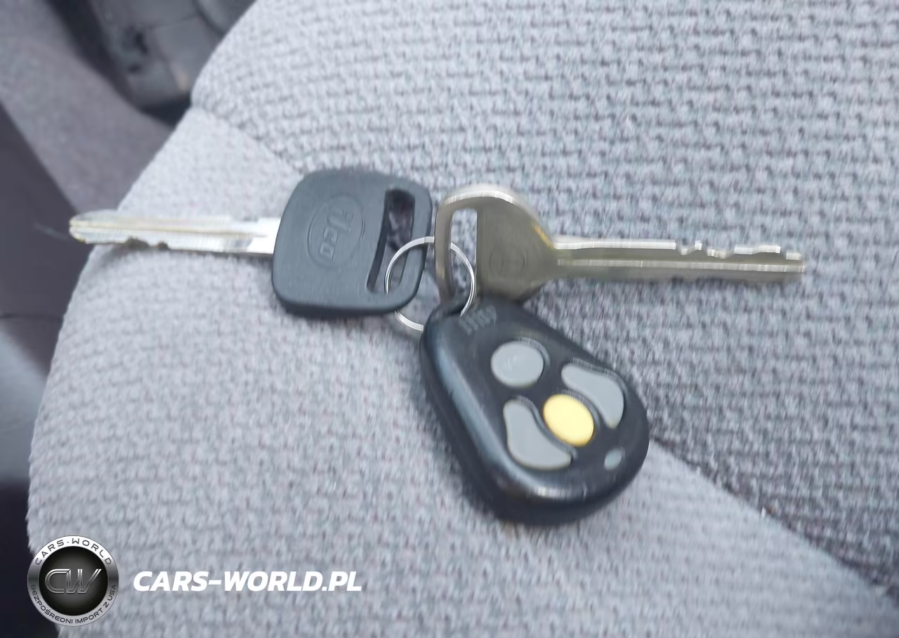 1996 Toyota Camry Dx-Le-Xle VIN:4T1BG12K9TU951069 - 11