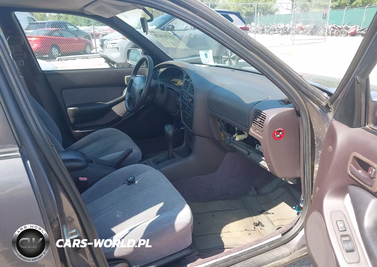 1996 Toyota Camry Dx-Le-Xle VIN:4T1BG12K9TU951069 - 5