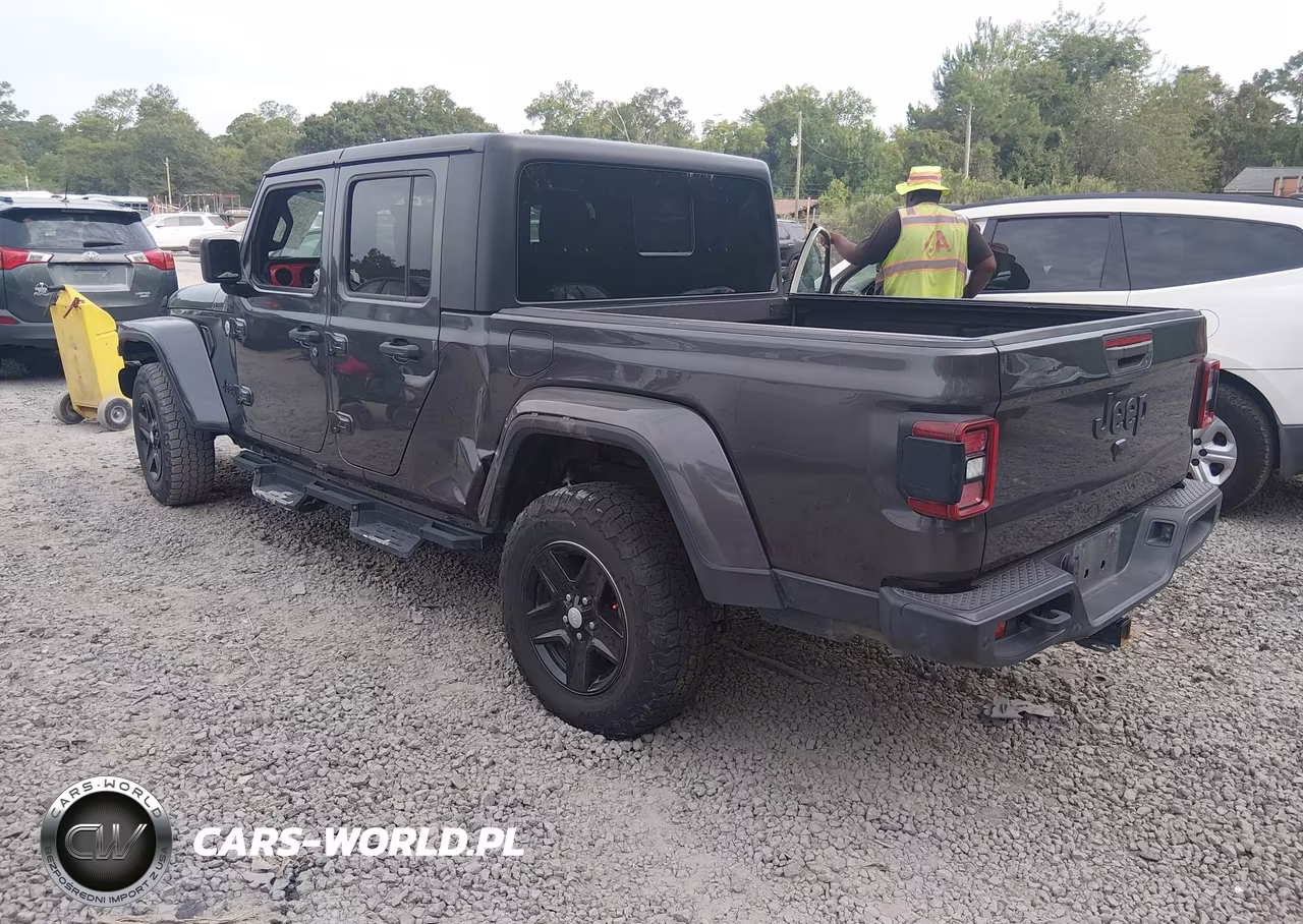 2020 Jeep Gladiator Sport S 4X4 VIN:1C6HJTAG3LL210986 - 3