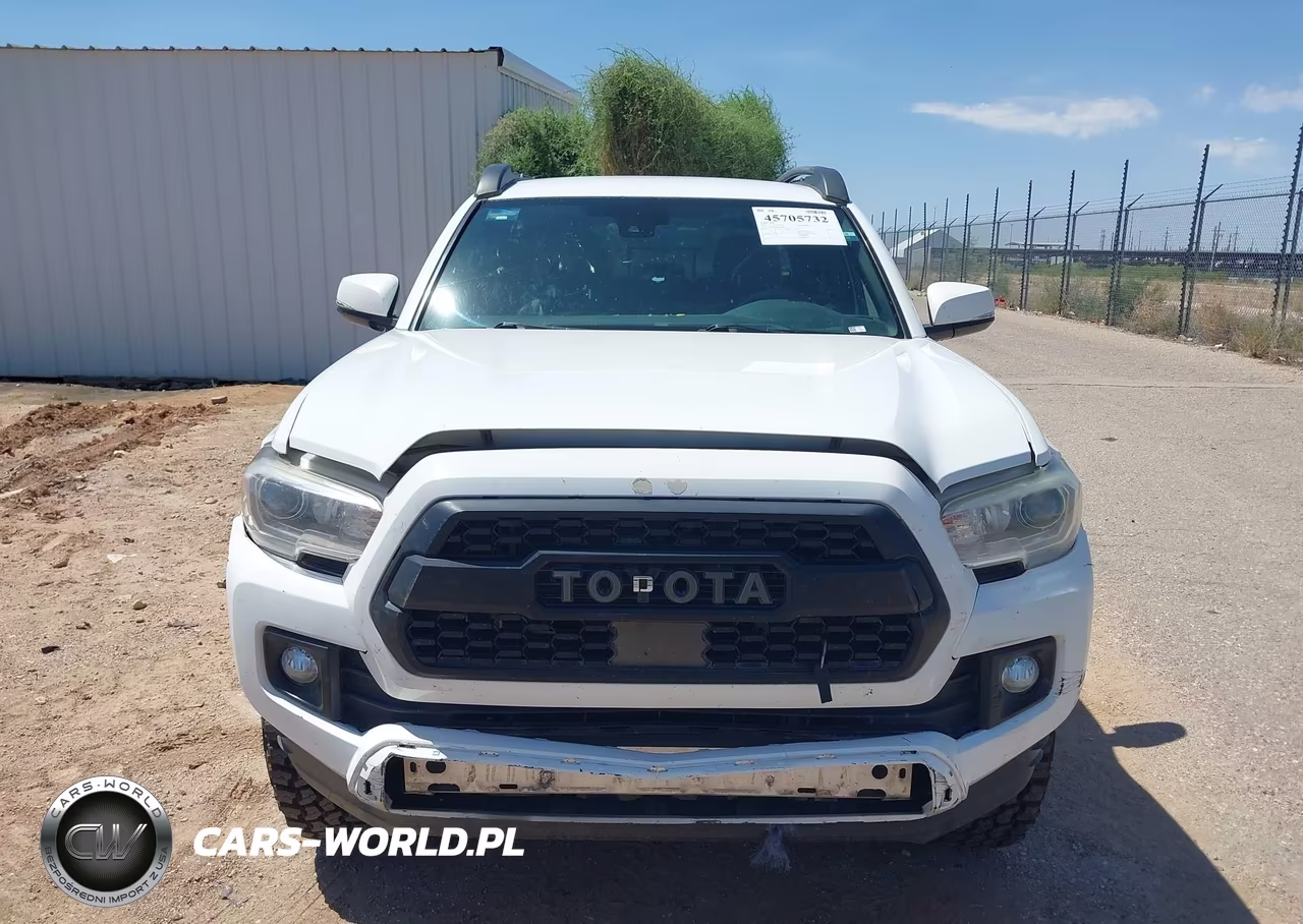 2018 Toyota Tacoma Trd Sport VIN:5TFAZ5CN5JX062128 - 12