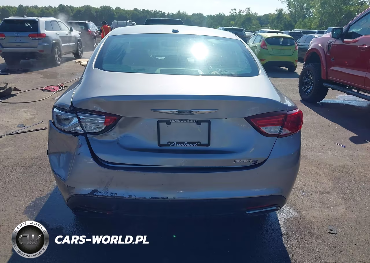 2015 Chrysler 200 S VIN:1C3CCCBB3FN737441 - 16
