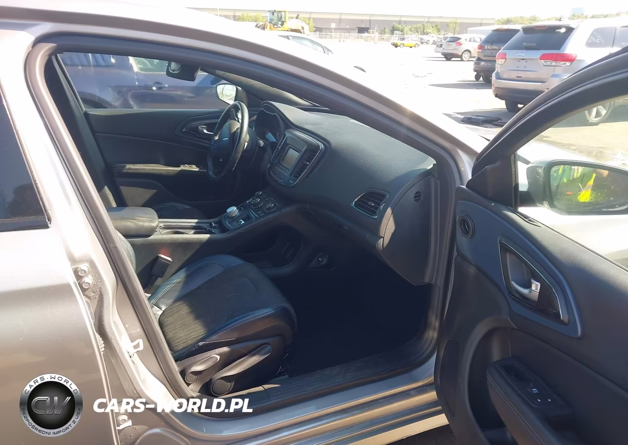 2015 Chrysler 200 S VIN:1C3CCCBB3FN737441 - 5