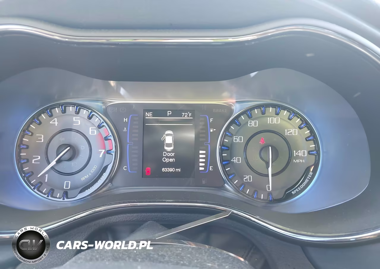 2015 Chrysler 200 S VIN:1C3CCCBB3FN737441 - 7
