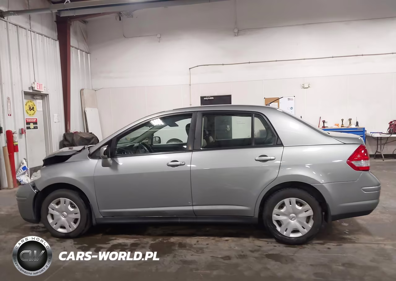 2011 Nissan Versa 1.8S VIN:3N1BC1AP4BL423318 - 14