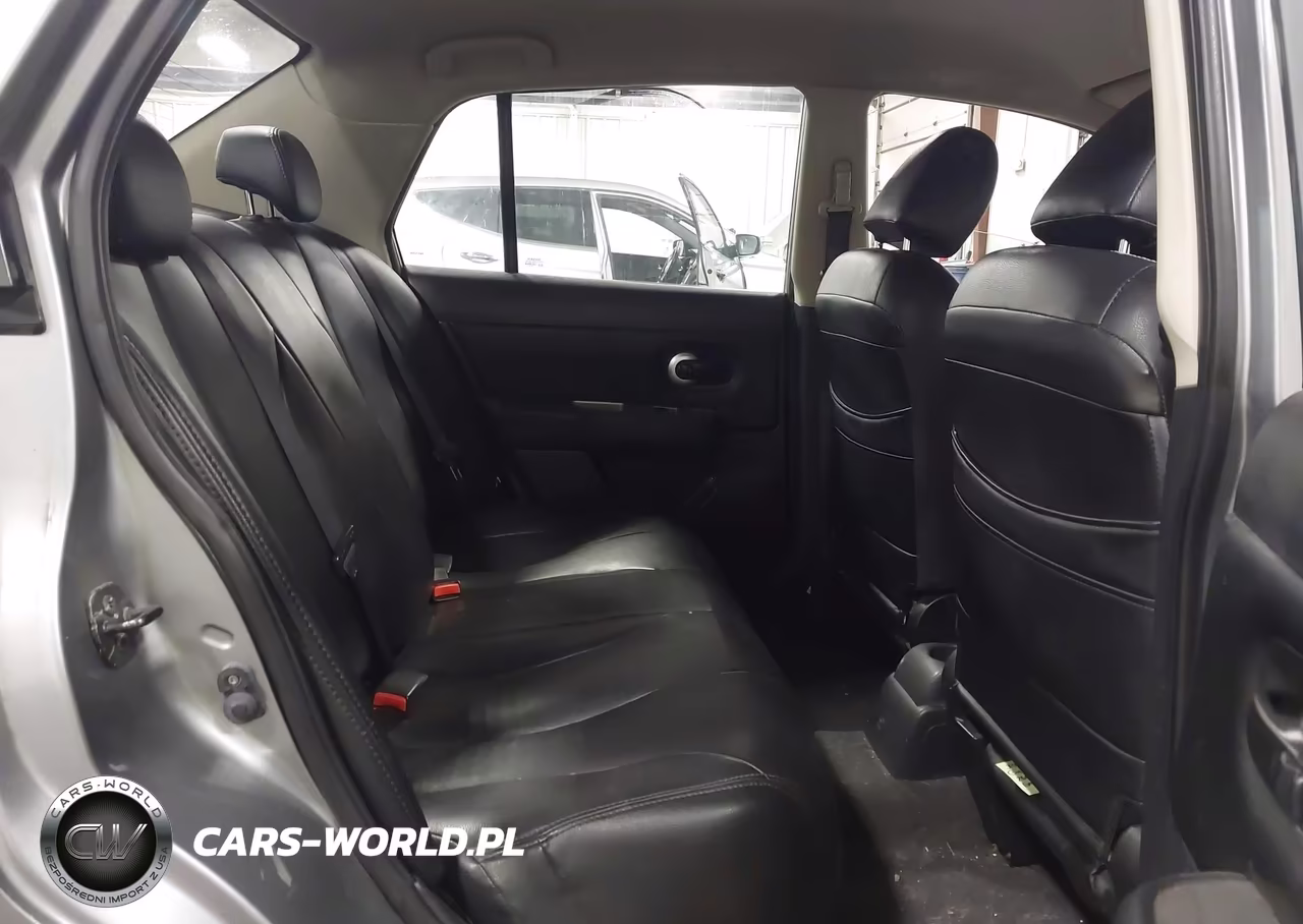 2011 Nissan Versa 1.8S VIN:3N1BC1AP4BL423318 - 8