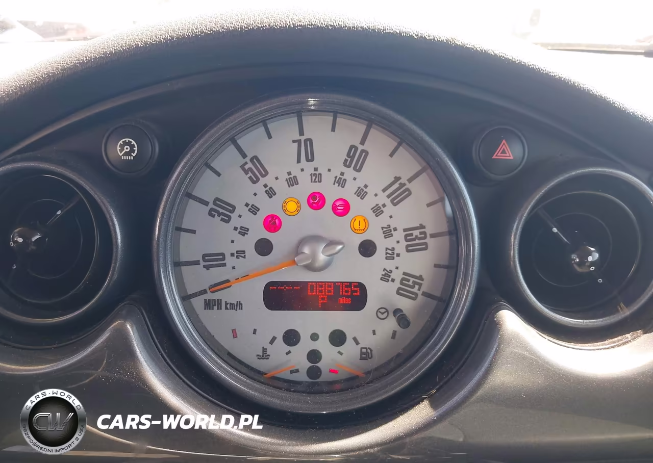2005 Mini Cooper VIN:WMWRC33525TJ73271 - 7