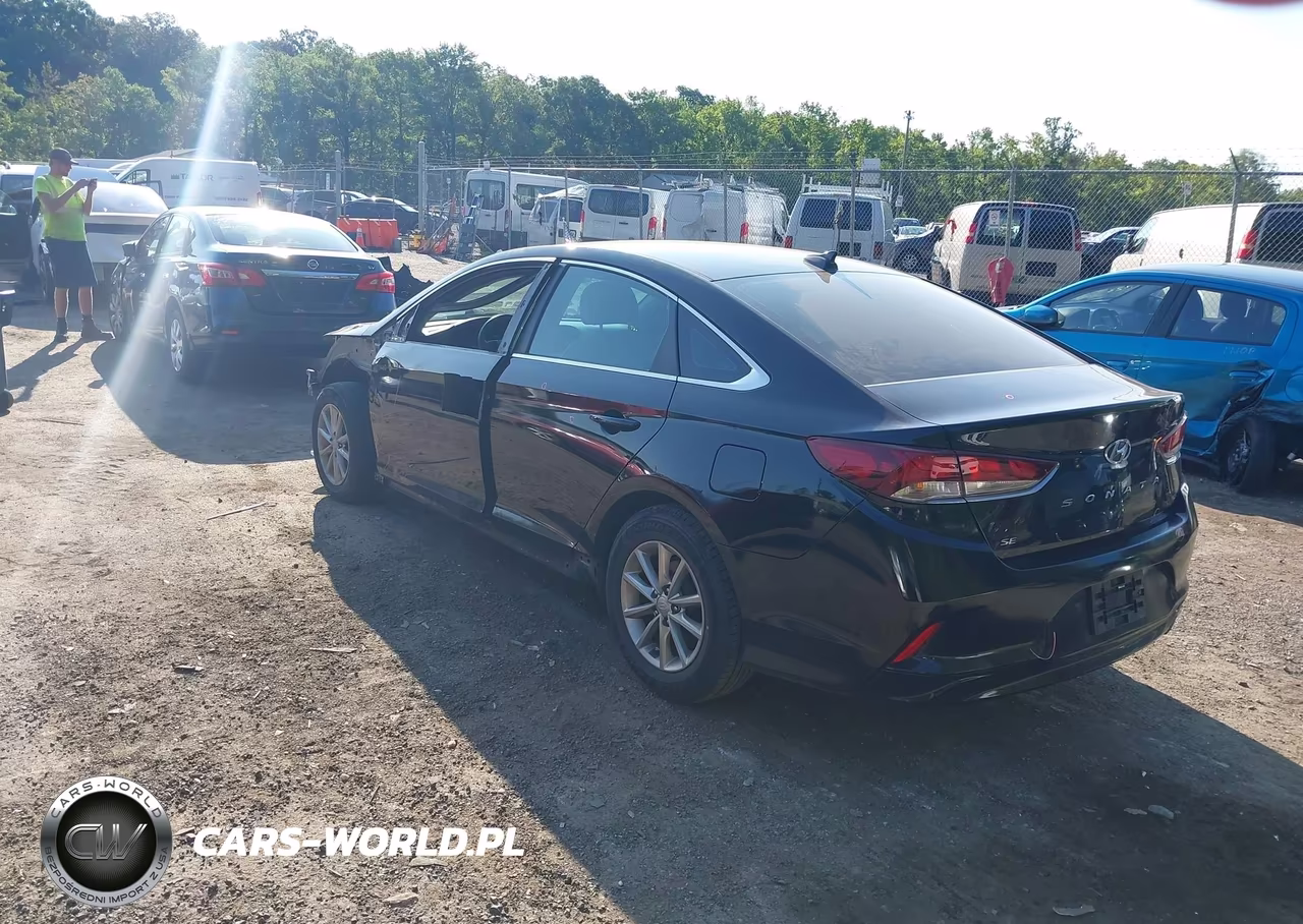 2018 Hyundai Sonata Se VIN:5NPE24AF1JH702293 - 3