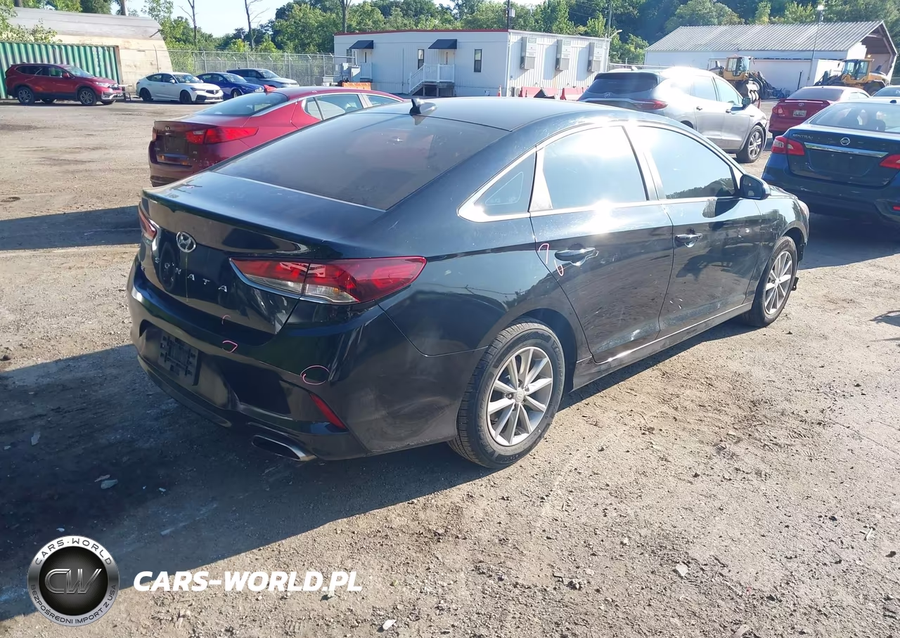 2018 Hyundai Sonata Se VIN:5NPE24AF1JH702293 - 4