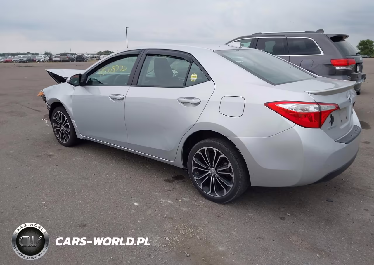 2015 Toyota Corolla S Plus VIN:2T1BURHE2FC339990 - 3