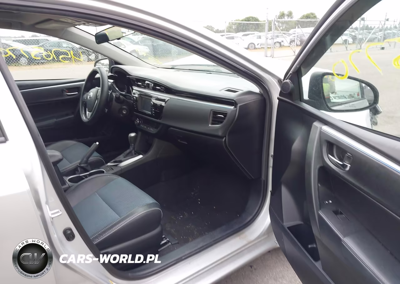 2015 Toyota Corolla S Plus VIN:2T1BURHE2FC339990 - 5