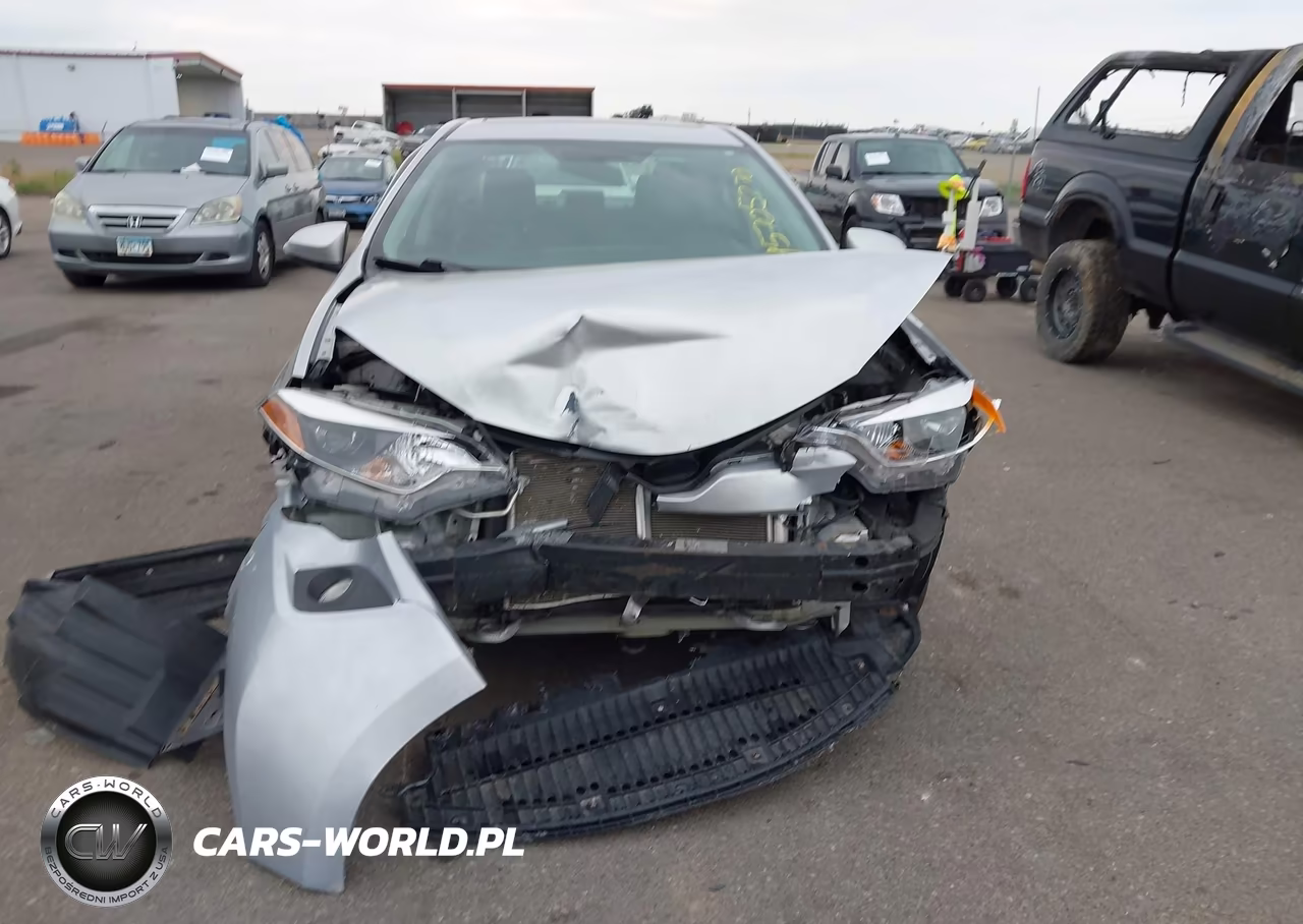 2015 Toyota Corolla S Plus VIN:2T1BURHE2FC339990 - 6