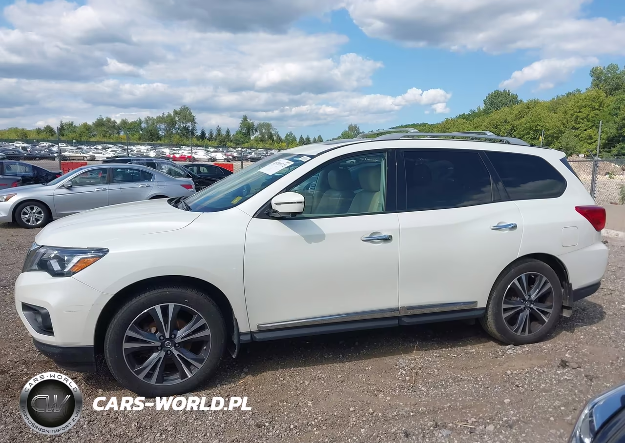 2017 Nissan Pathfinder Platinum VIN:5N1DR2MM4HC632733 - 14