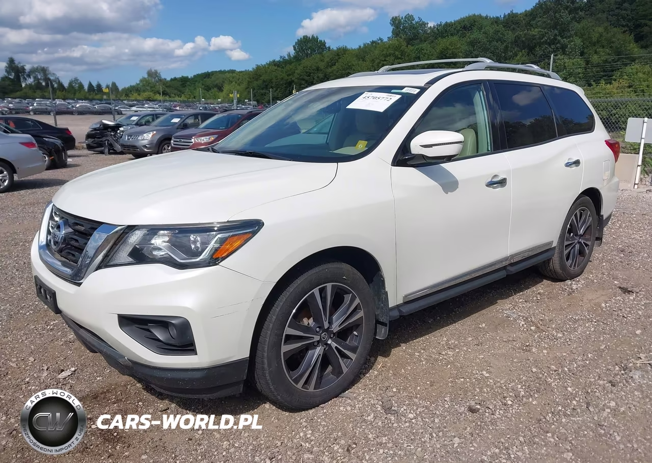 2017 Nissan Pathfinder Platinum VIN:5N1DR2MM4HC632733 - 2