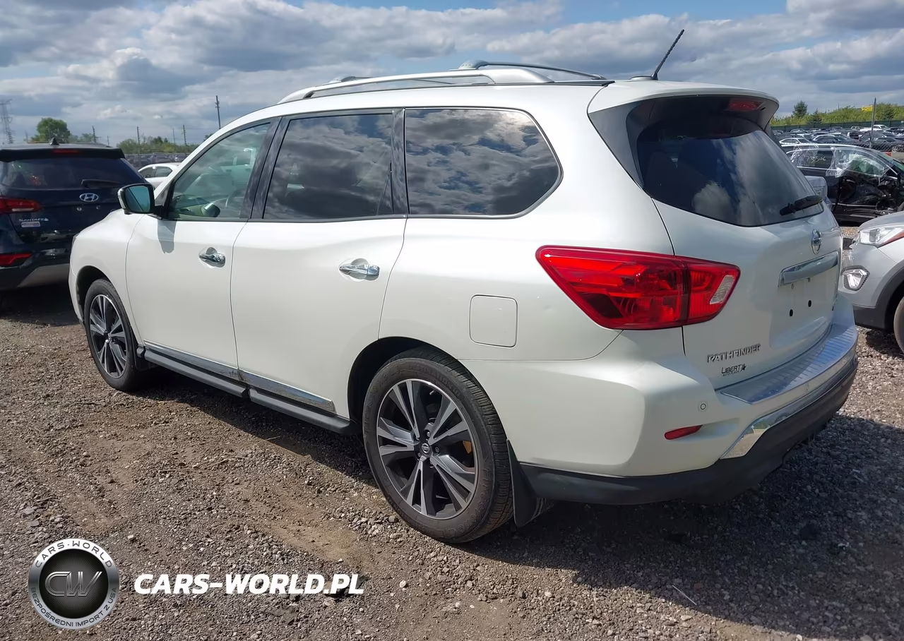 2017 Nissan Pathfinder Platinum VIN:5N1DR2MM4HC632733 - 3