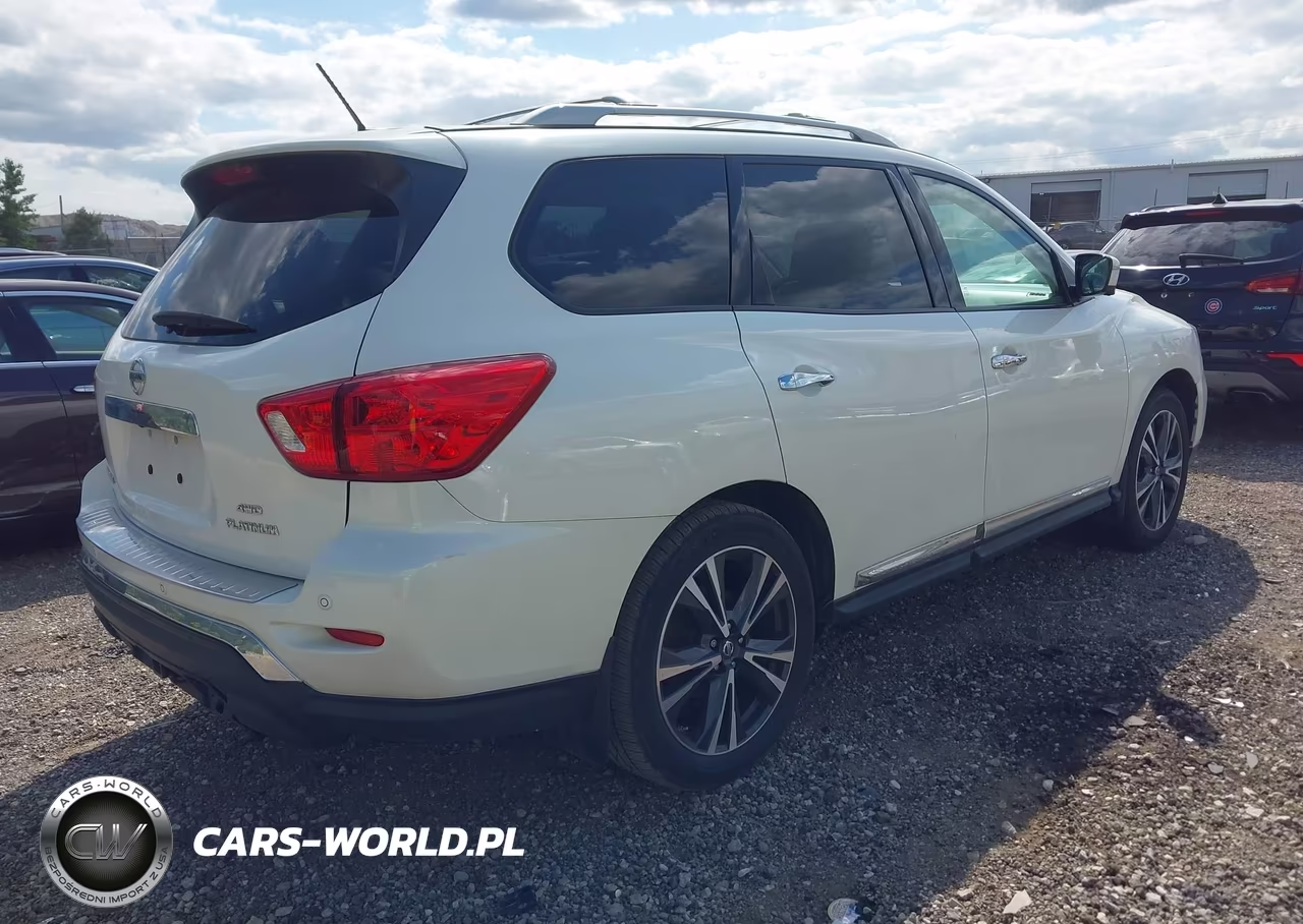 2017 Nissan Pathfinder Platinum VIN:5N1DR2MM4HC632733 - 4