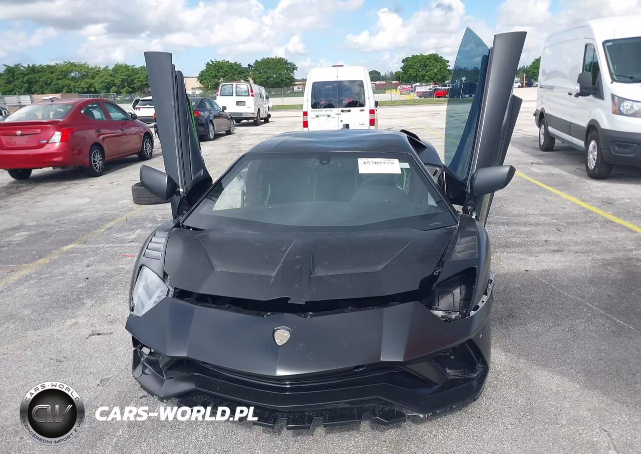 2018 Lamborghini Aventador S VIN:ZHWUG4ZD5JLA06879 - 18