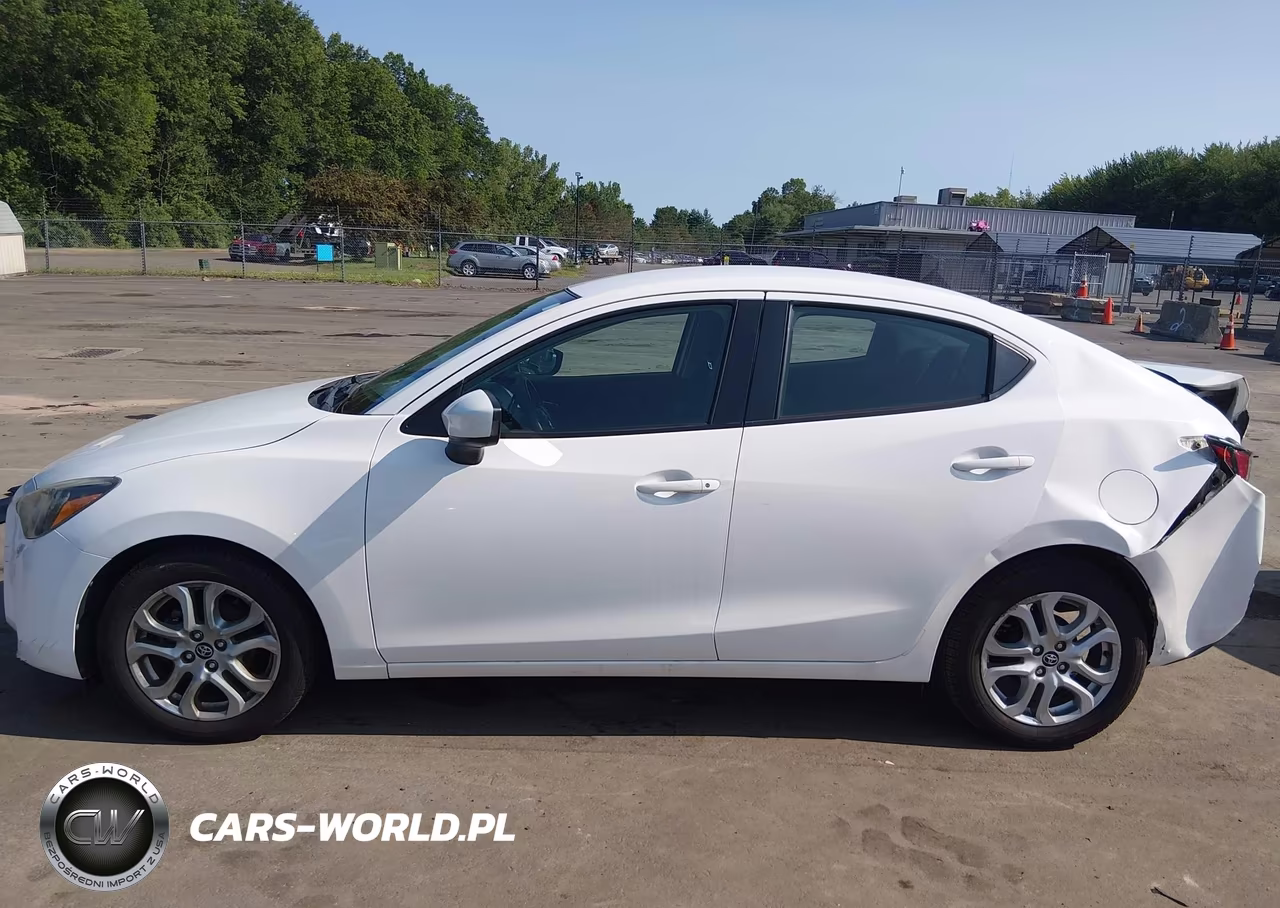 2018 Toyota Yaris Ia VIN:3MYDLBYV1JY329304 - 14