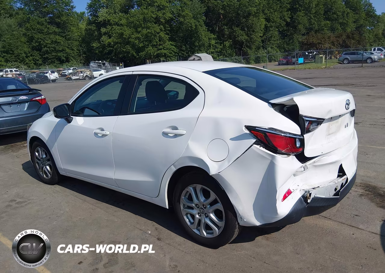 2018 Toyota Yaris Ia VIN:3MYDLBYV1JY329304 - 3