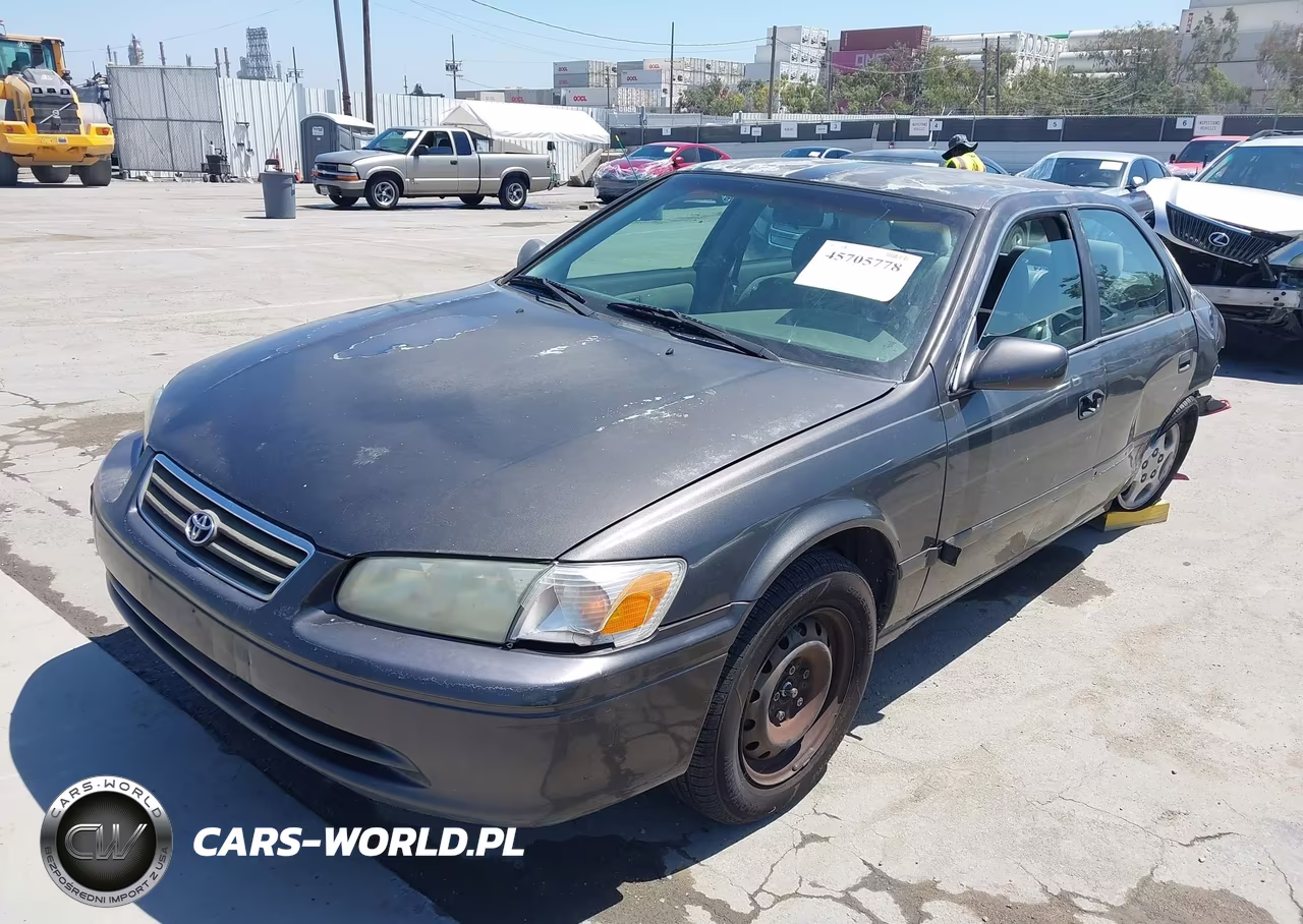 2001 Toyota Camry Ce VIN:4T1BG22K71U853418 - 2