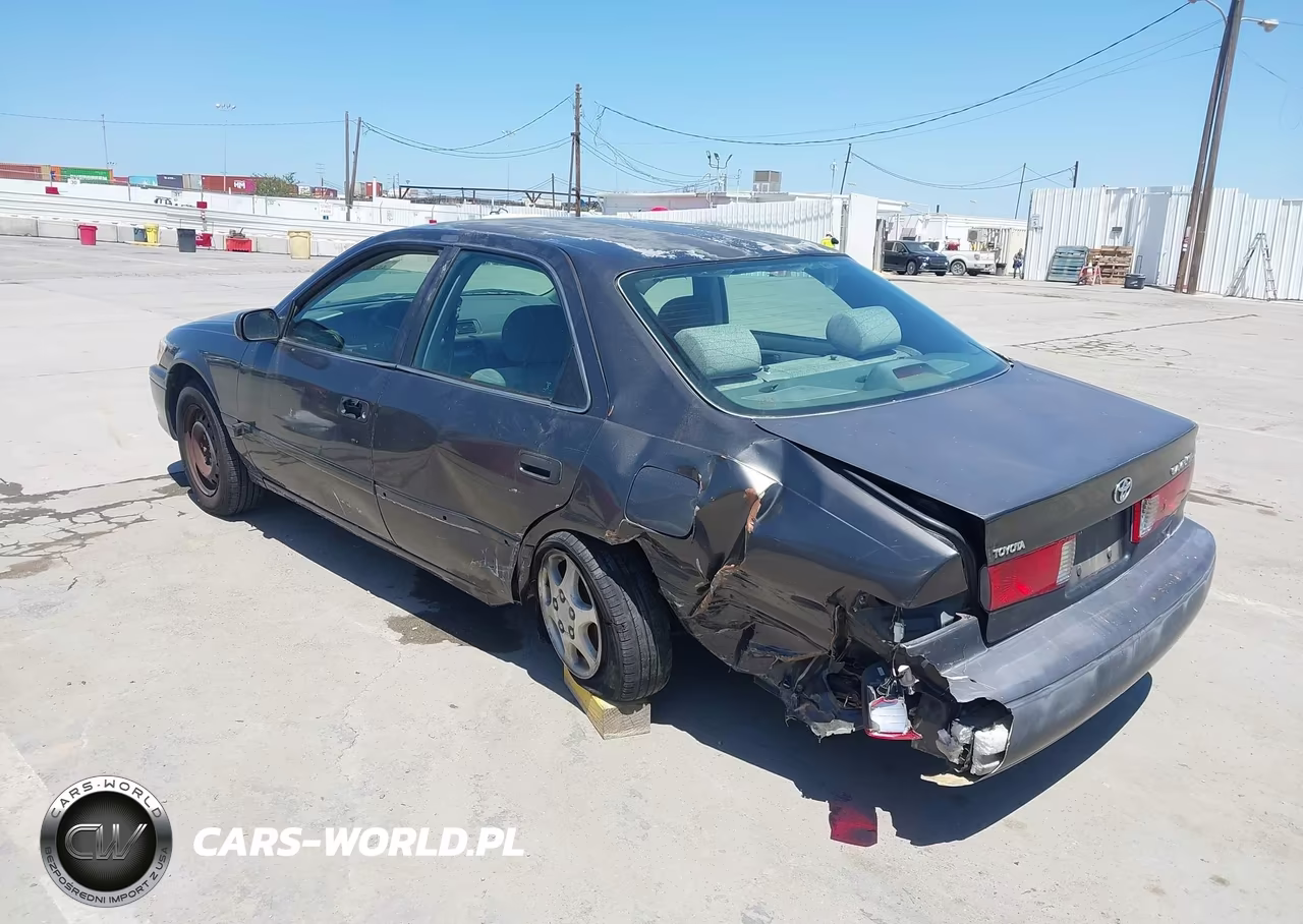2001 Toyota Camry Ce VIN:4T1BG22K71U853418 - 3
