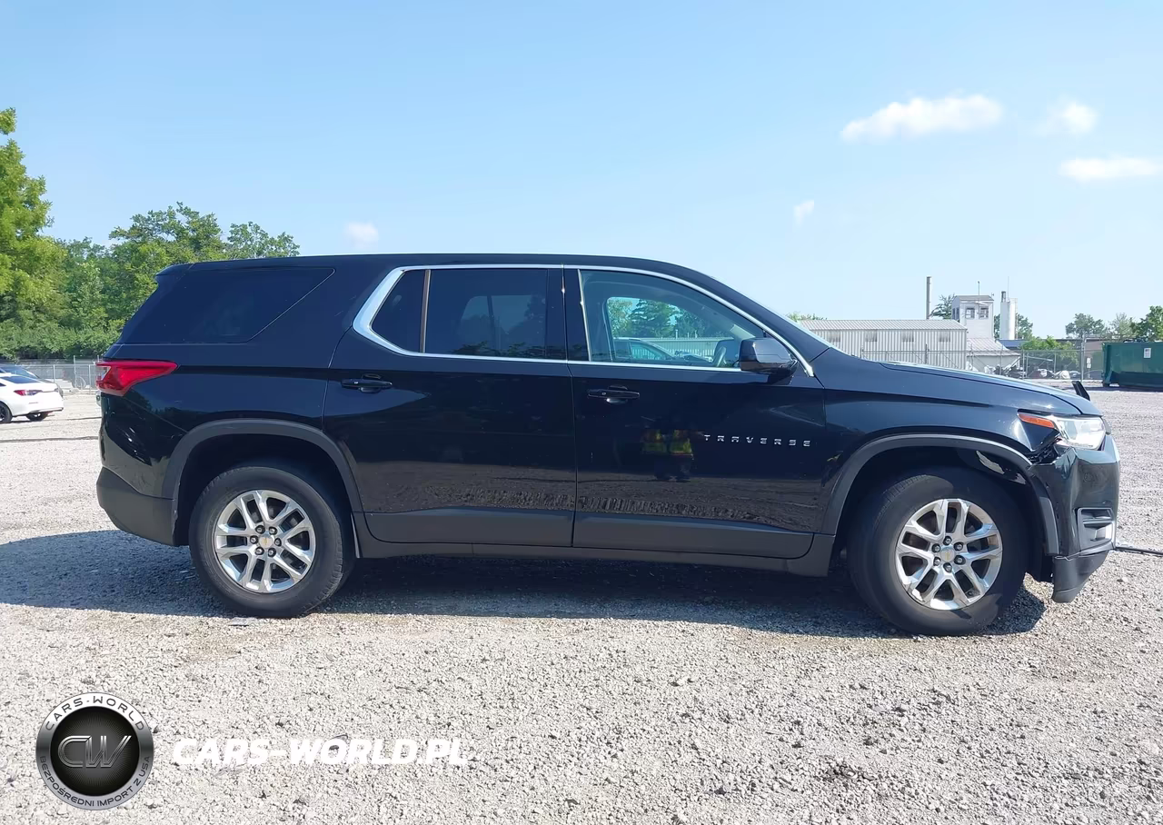 2018 Chevrolet Traverse Ls VIN:1GNERFKW7JJ117559 - 14