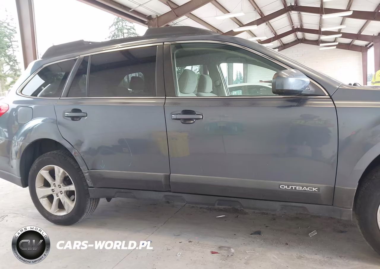 2014 Subaru Outback 2.5I Premium VIN:4S4BRBCC0E3252929 - 13