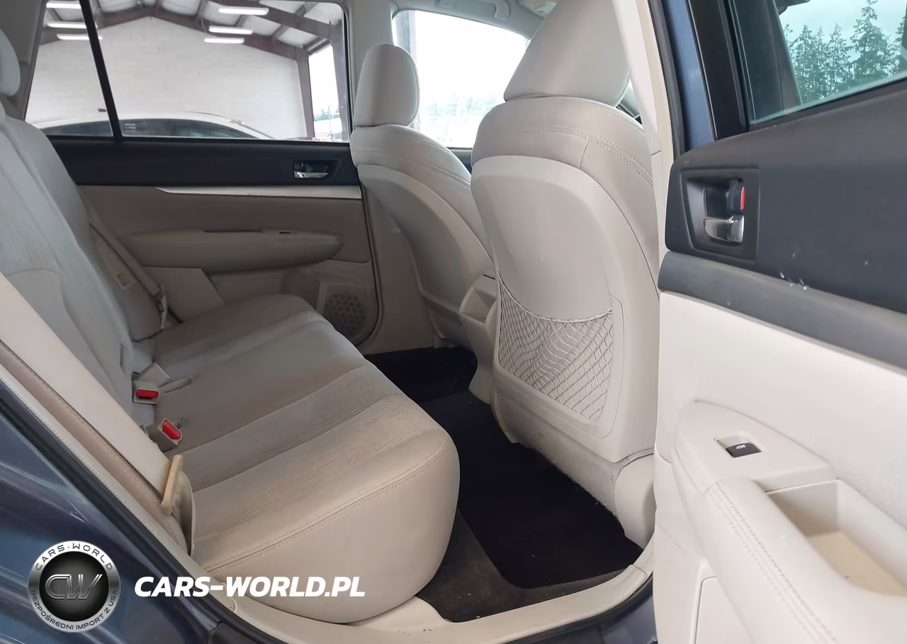 2014 Subaru Outback 2.5I Premium VIN:4S4BRBCC0E3252929 - 8