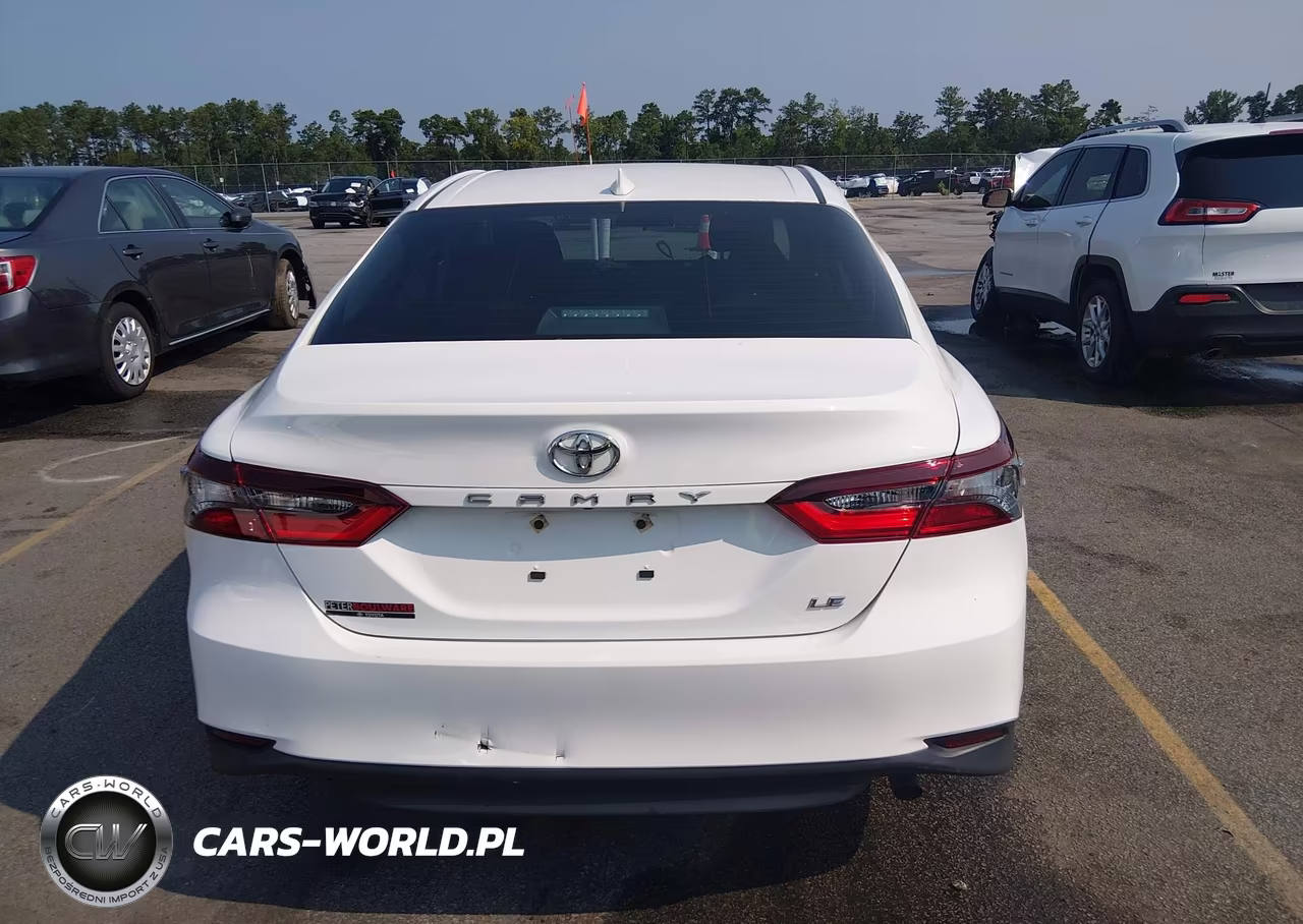 2024 Toyota Camry Le VIN:4T1C11AK5RU193439 - 17