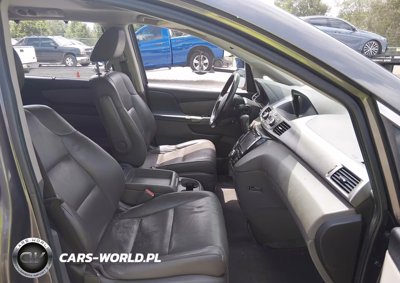 2015 Honda Odyssey Ex-L VIN:5FNRL5H69FB037711 - 5