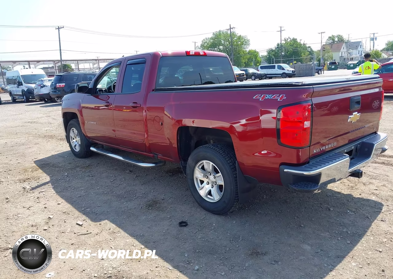 2017 Chevrolet Silverado 1500 Lt VIN:1GCVKREH8HZ156880 - 3