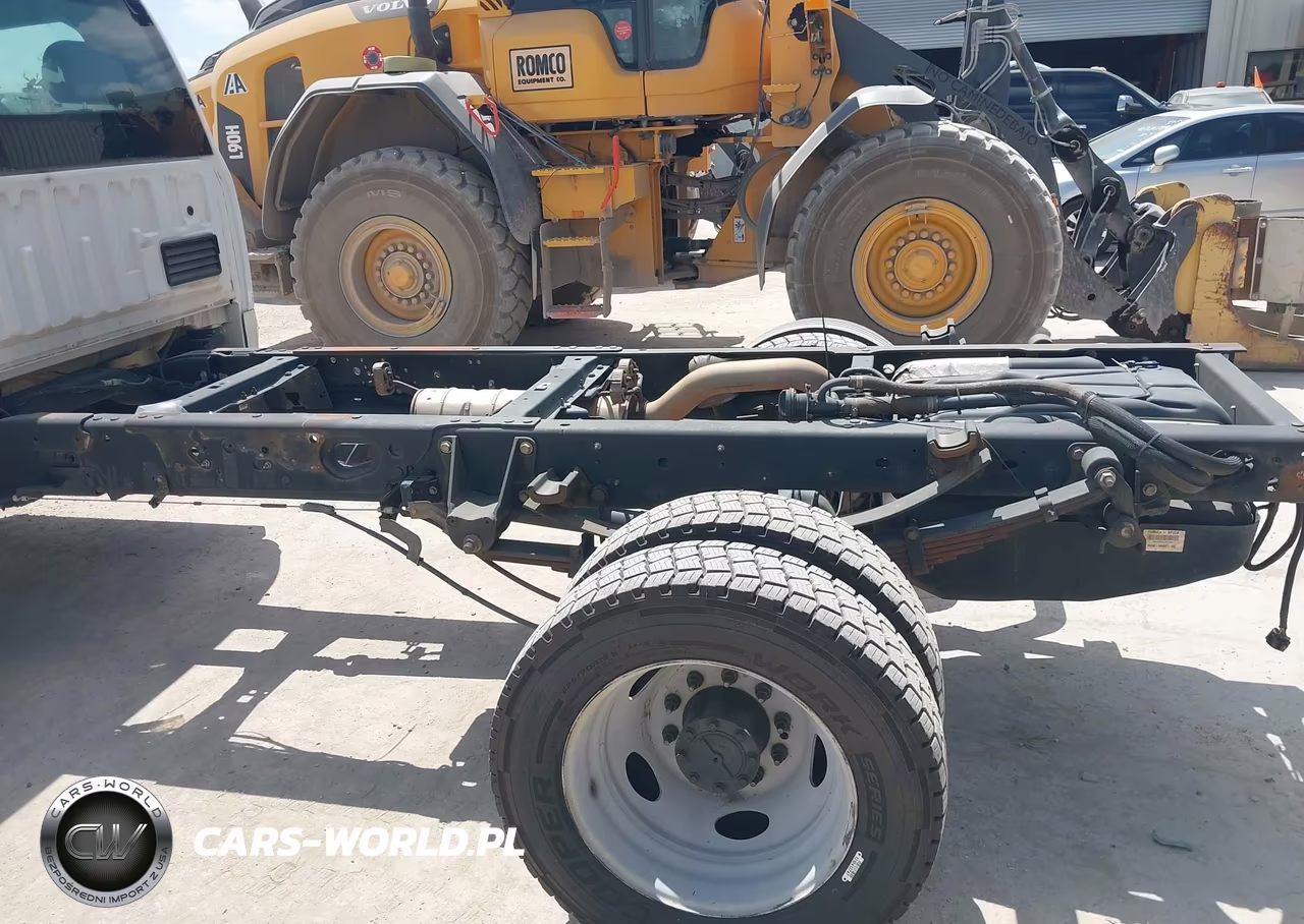 2017 Ford F-550 Chassis Xl VIN:1FDUF5GY7HED79761 - 11