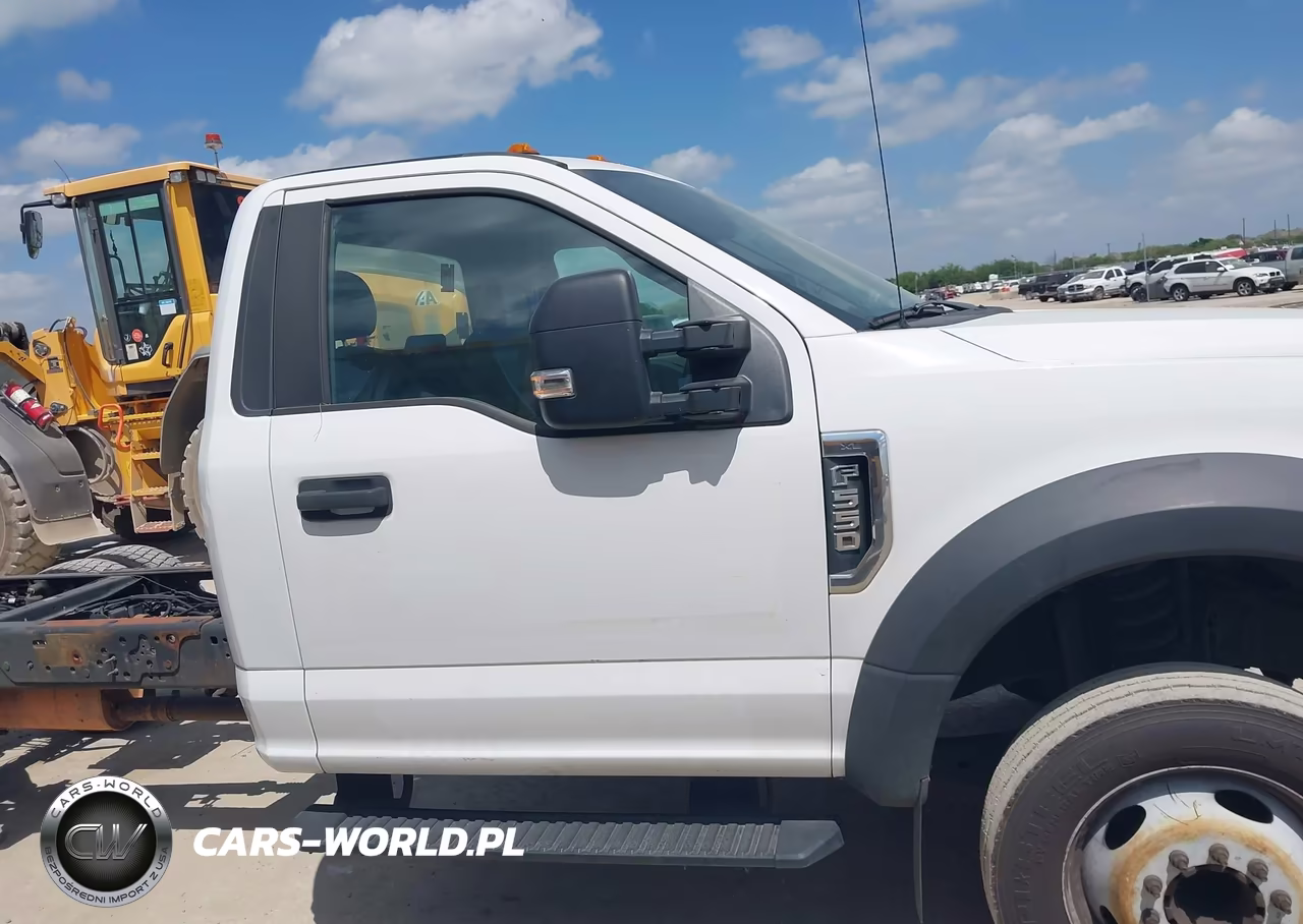 2017 Ford F-550 Chassis Xl VIN:1FDUF5GY7HED79761 - 13