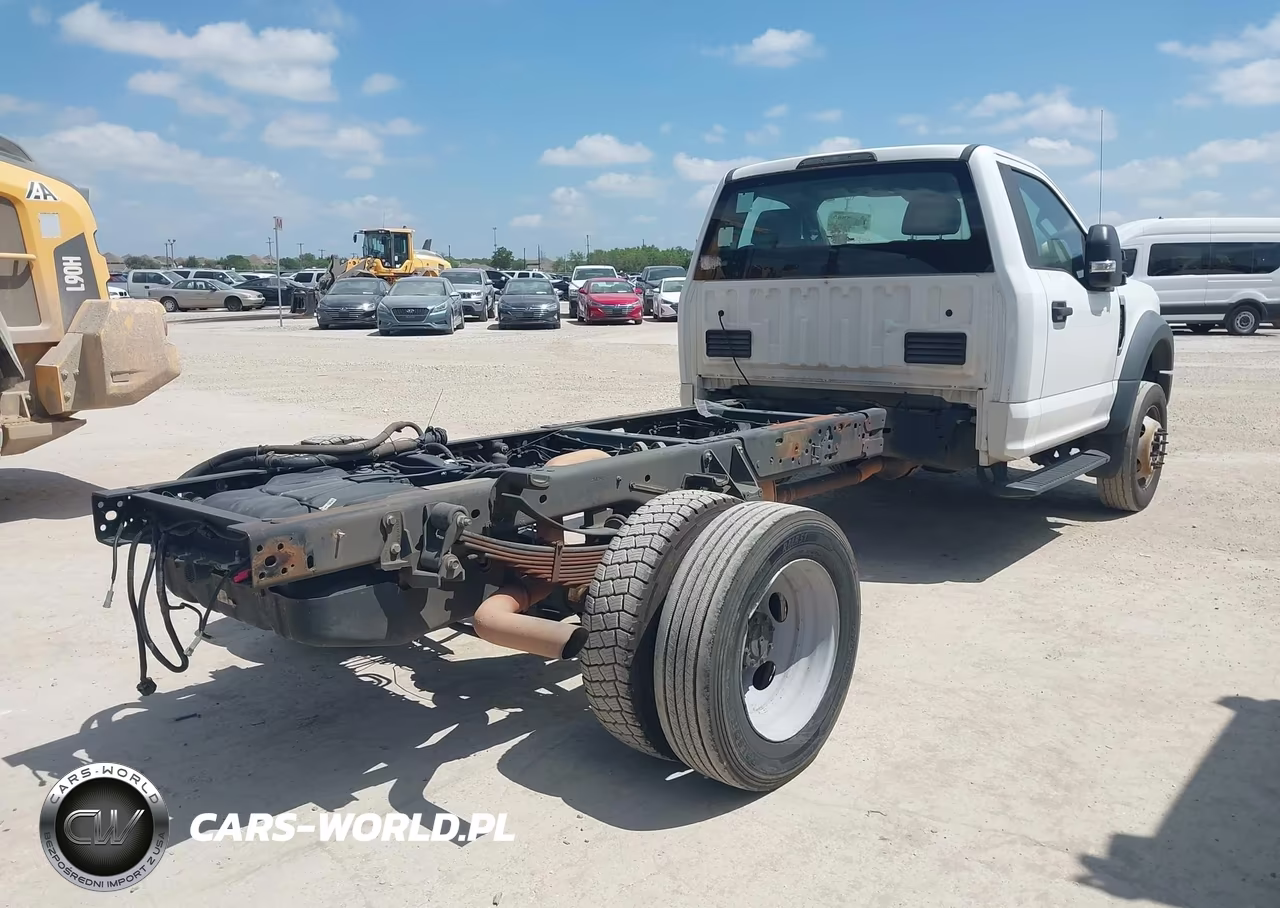 2017 Ford F-550 Chassis Xl VIN:1FDUF5GY7HED79761 - 4