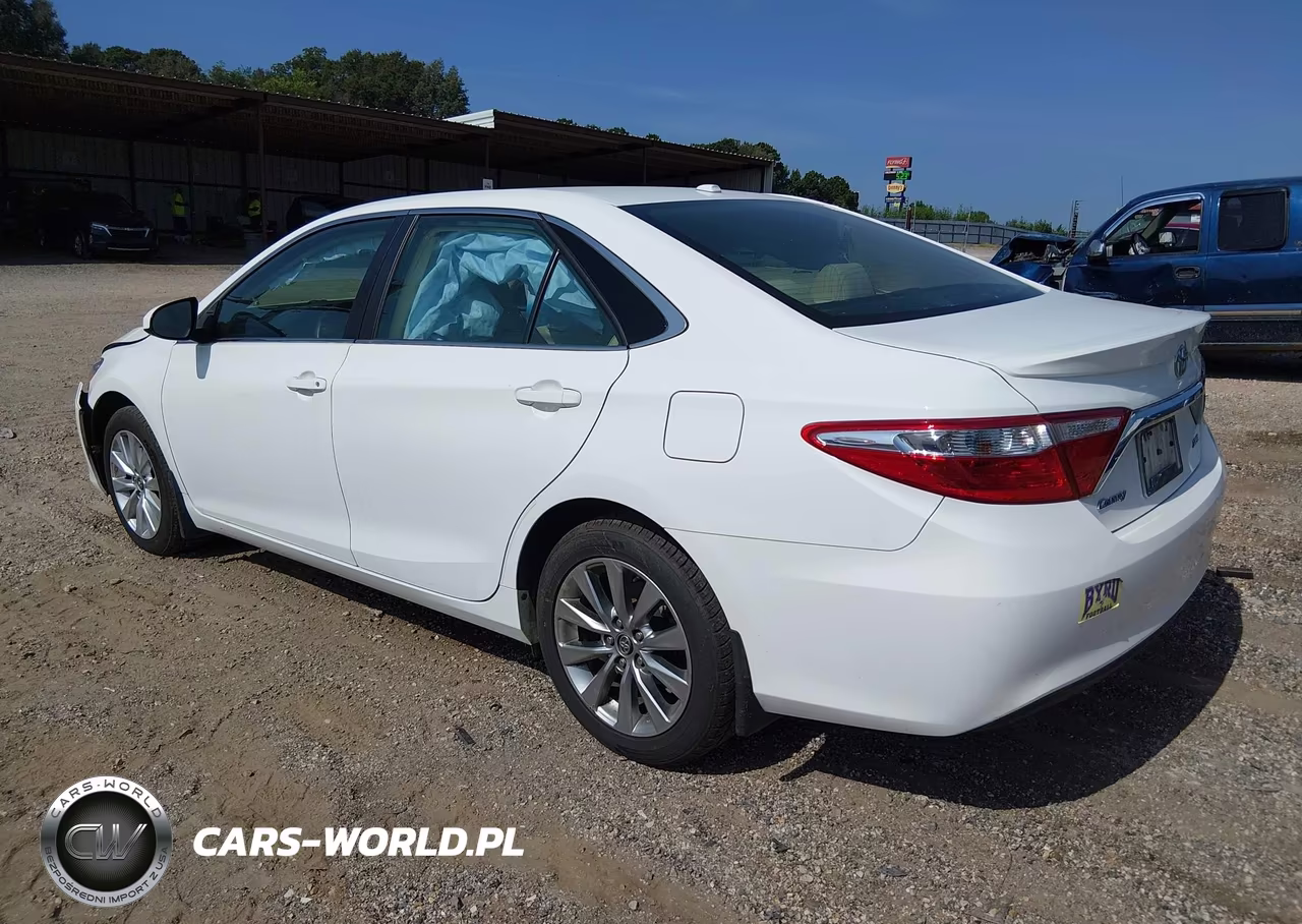 2017 Toyota Camry Xle VIN:4T1BF1FKXHU762936 - 3