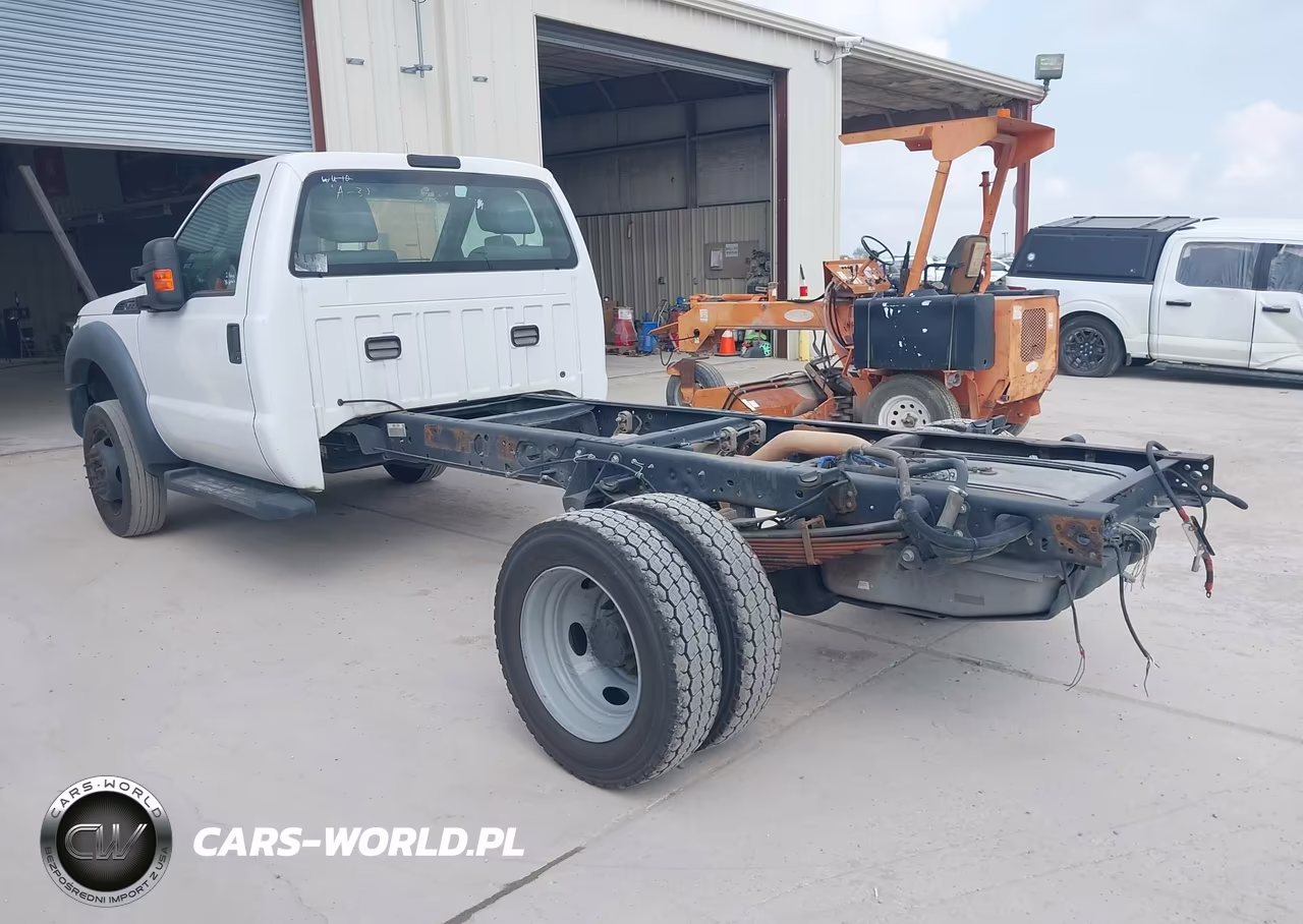 2016 Ford F-550 Chassis Xl VIN:1FDUF5GY9GEB16668 - 3