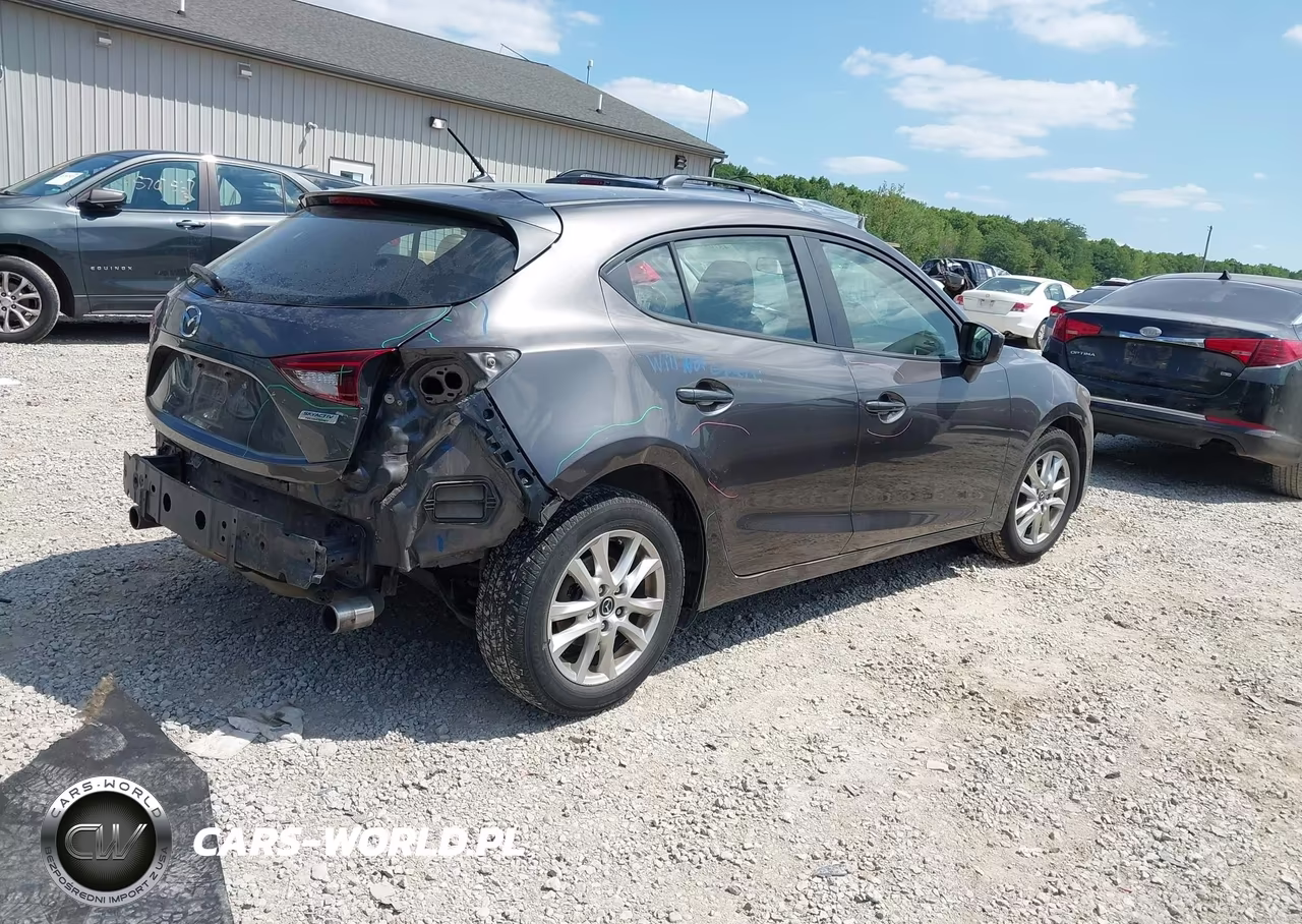 2017 Mazda Mazda3 Sport VIN:3MZBN1K70HM103368 - 4