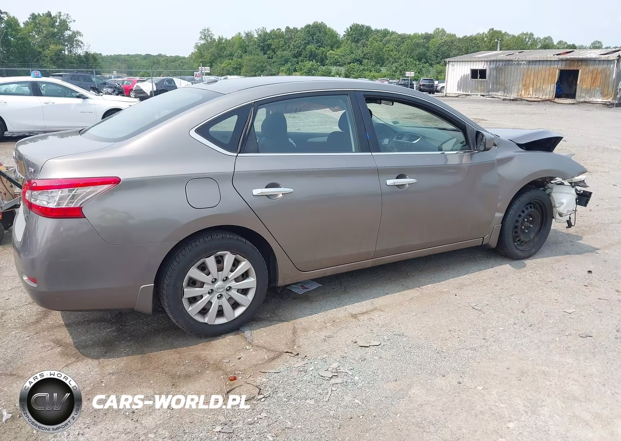 2015 Nissan Sentra Sv VIN:3N1AB7AP4FY314772 - 4