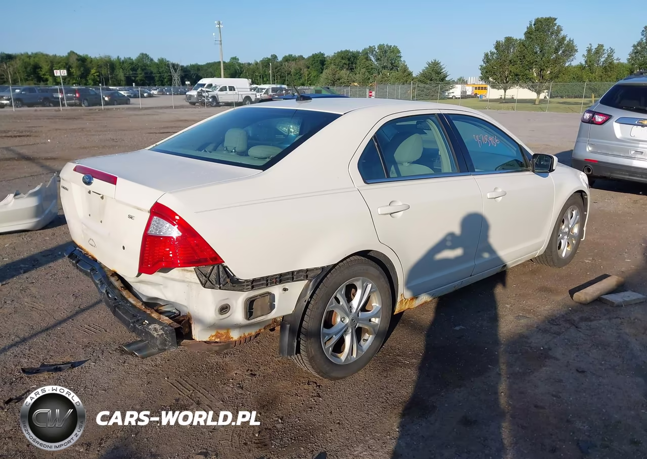 2012 Ford Fusion Se VIN:3FAHP0HA1CR387518 - 4