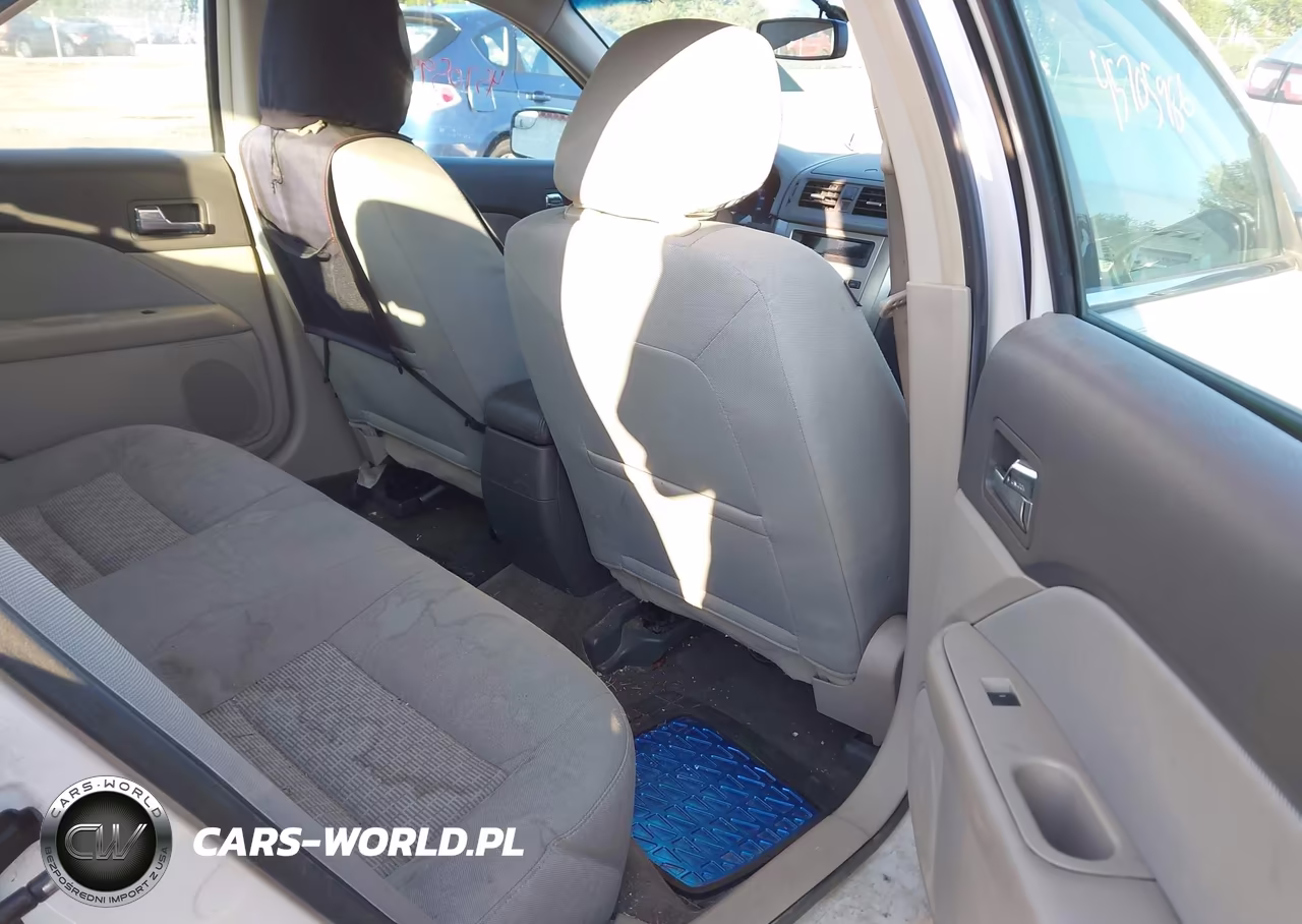 2012 Ford Fusion Se VIN:3FAHP0HA1CR387518 - 8