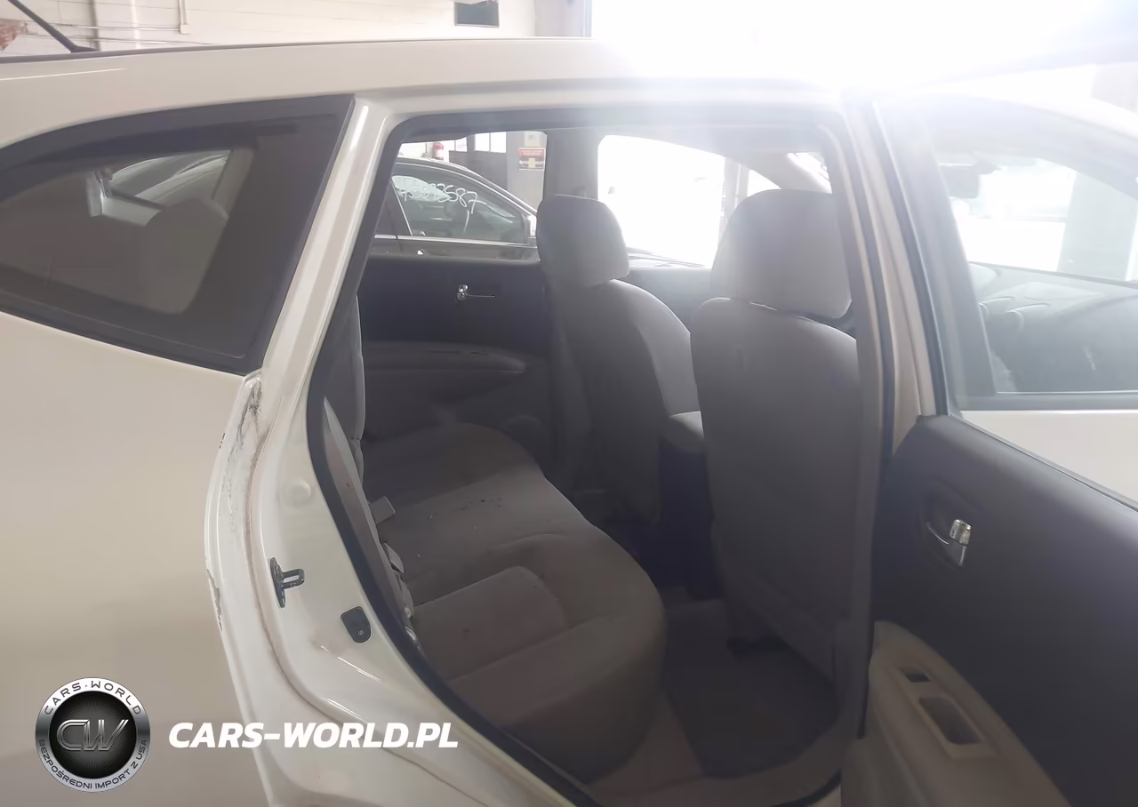 2015 Nissan Rogue Select S VIN:JN8AS5MV5FW751638 - 8