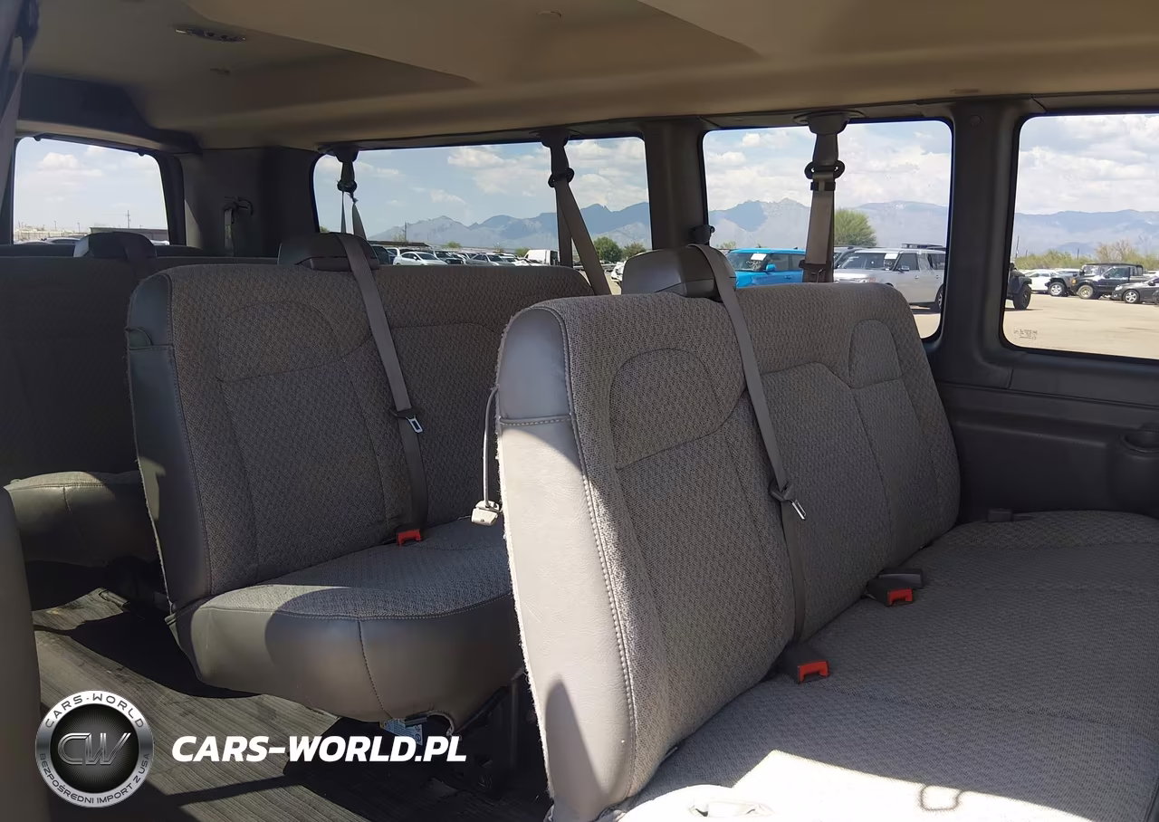 2019 Chevrolet Express 3500 Ls VIN:1GAZGNFG6K1282641 - 8